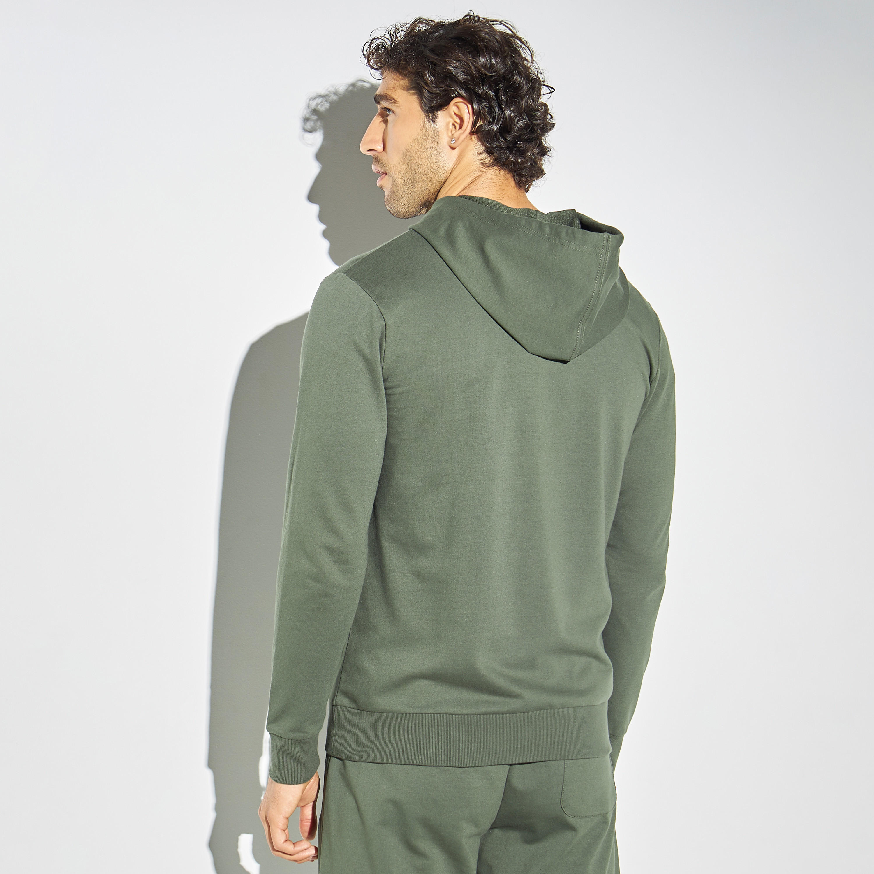 هودي سادة بسحاب وجيب كنغر-men-winterwear-hoodiesandsweatshirts-image-3