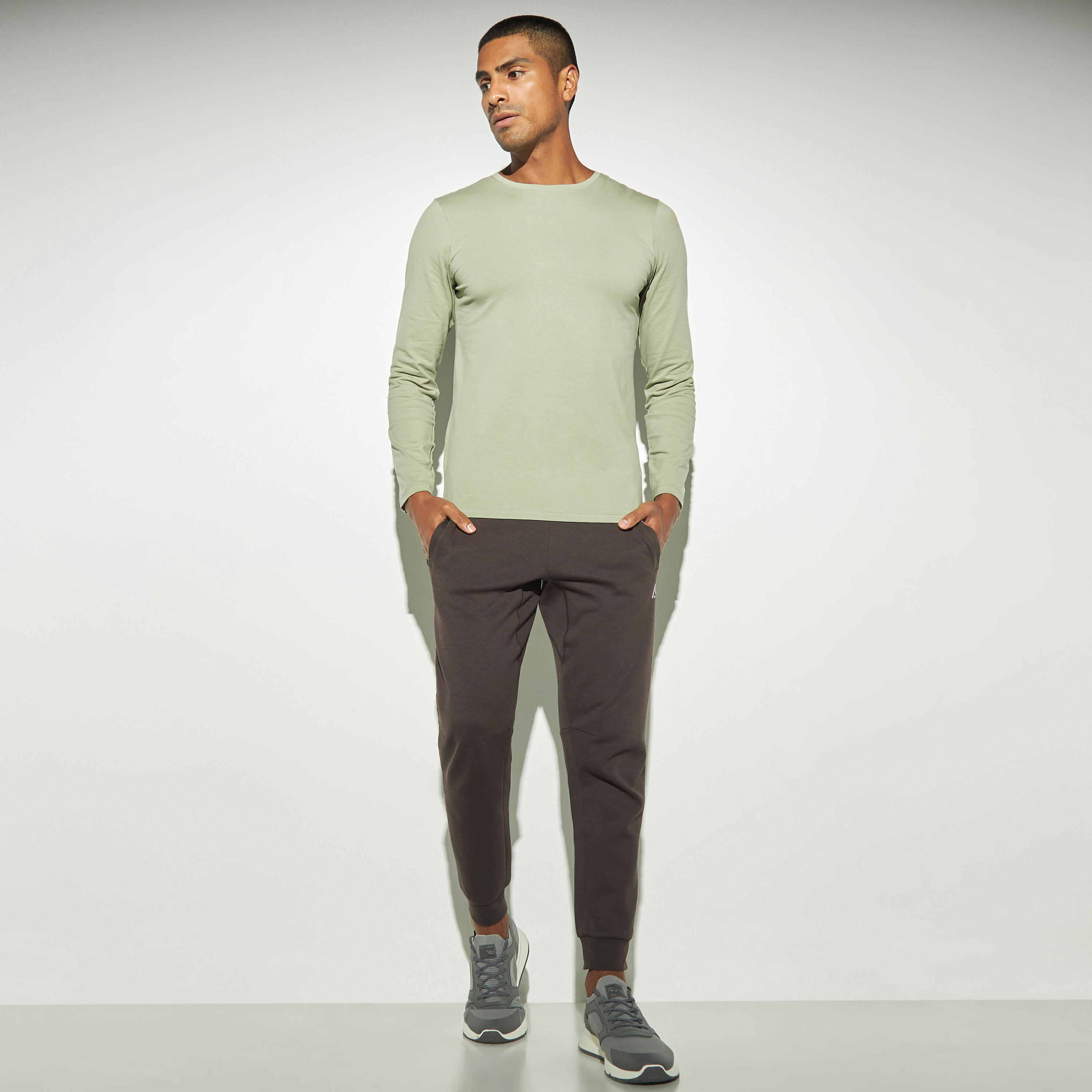 Solid Joggers with Drawstring Closure and Pockets-men-clothing-sportswearandactivewear-bottoms-image-2