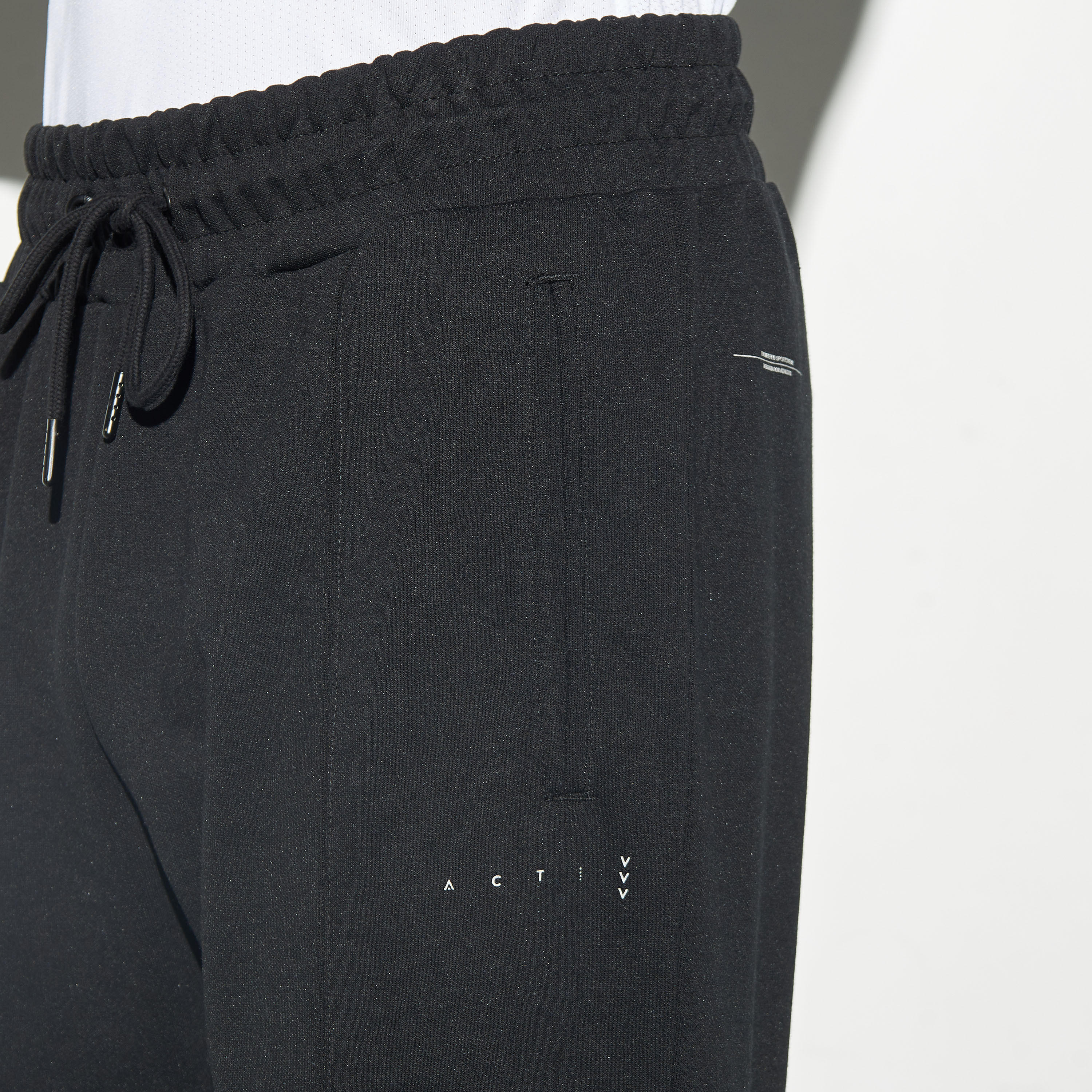 بنطلون رياضي سادة برباط إغلاق وجيوب-men-clothing-sportswearandactivewear-bottoms-image-1