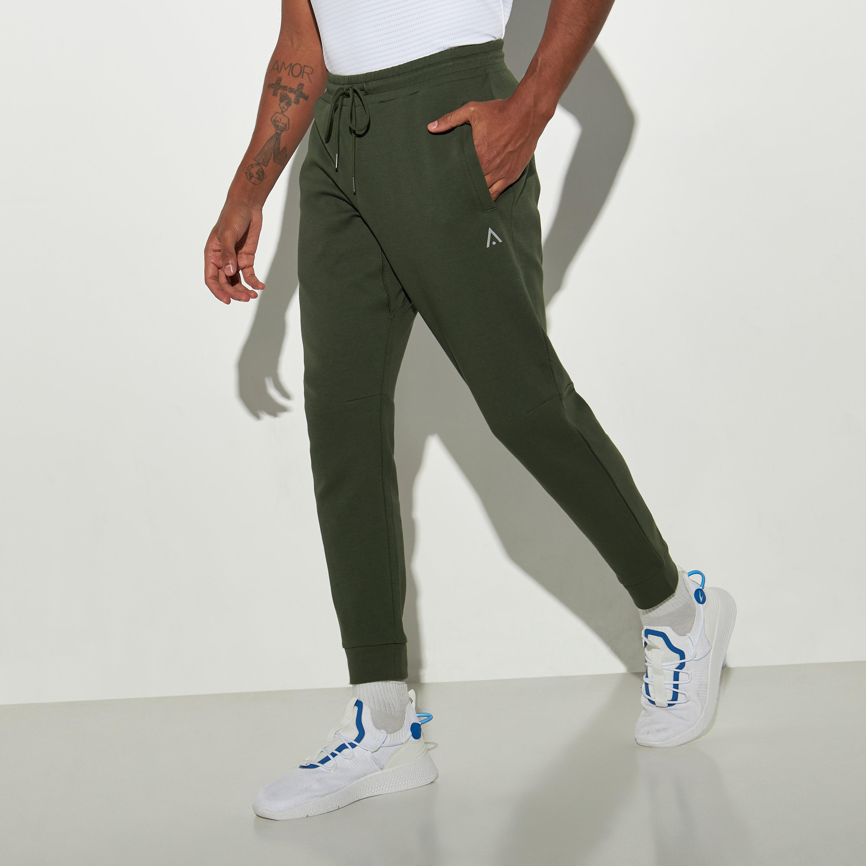 Solid Joggers with Drawstring Closure and Pockets-men-clothing-sportswearandactivewear-bottoms-image-1