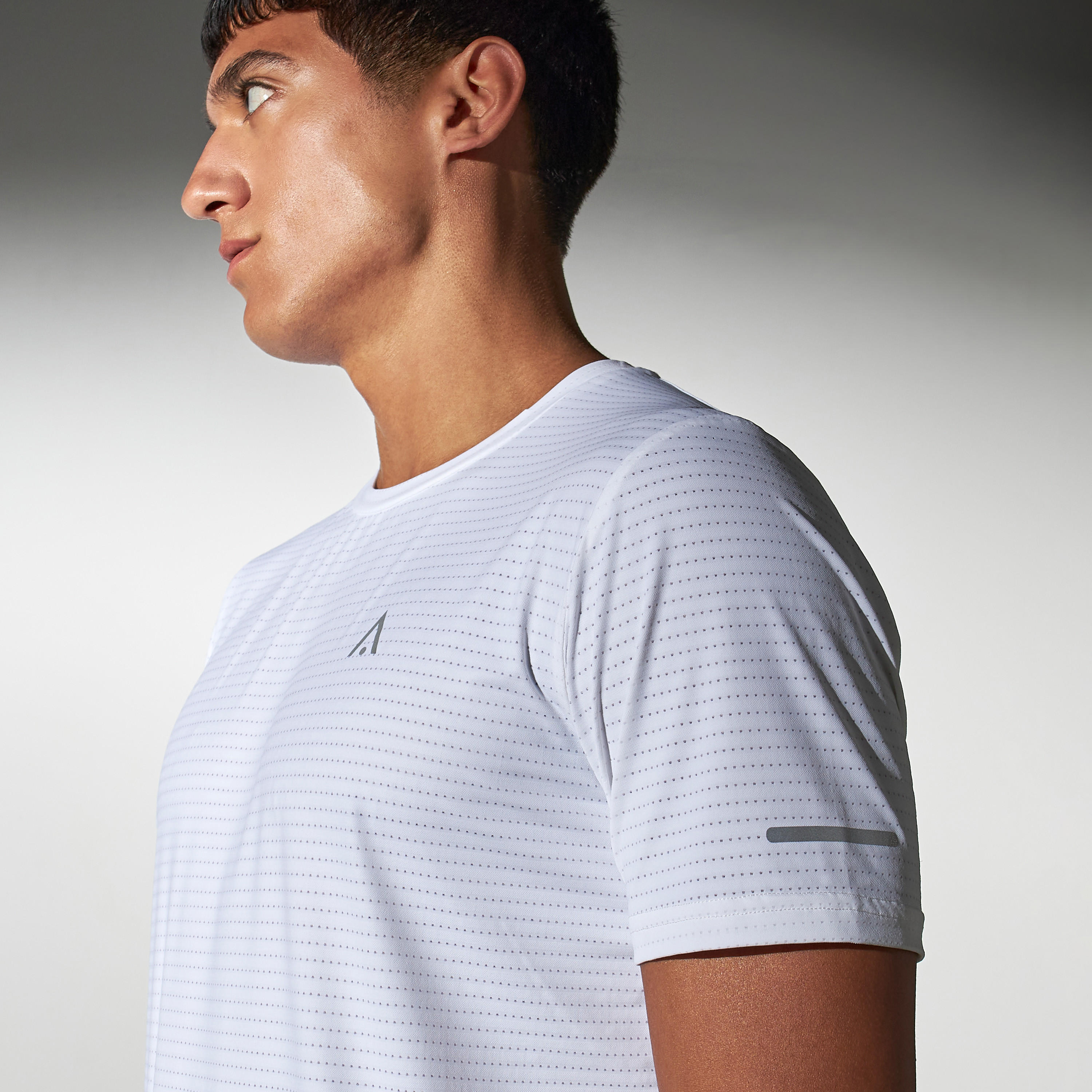 Striped Performance T-shirt with Crew Neck and Short Sleeves-men-clothing-sportswearandactivewear-tshirtsandpolos-image-4