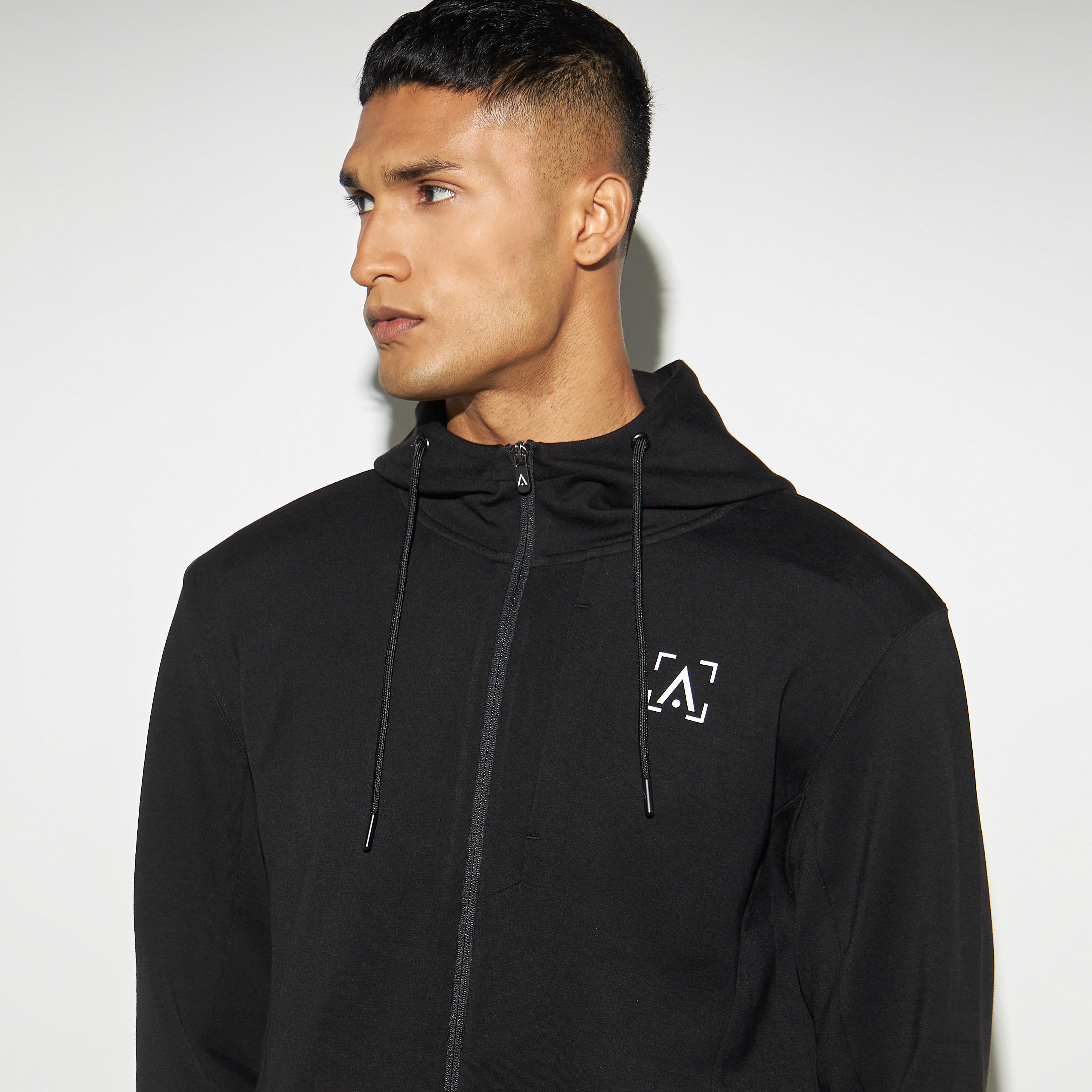 Solid Zip-Through Hoodie with Long Sleeves and Pockets-men-winterwear-hoodiesandsweatshirts-image-4