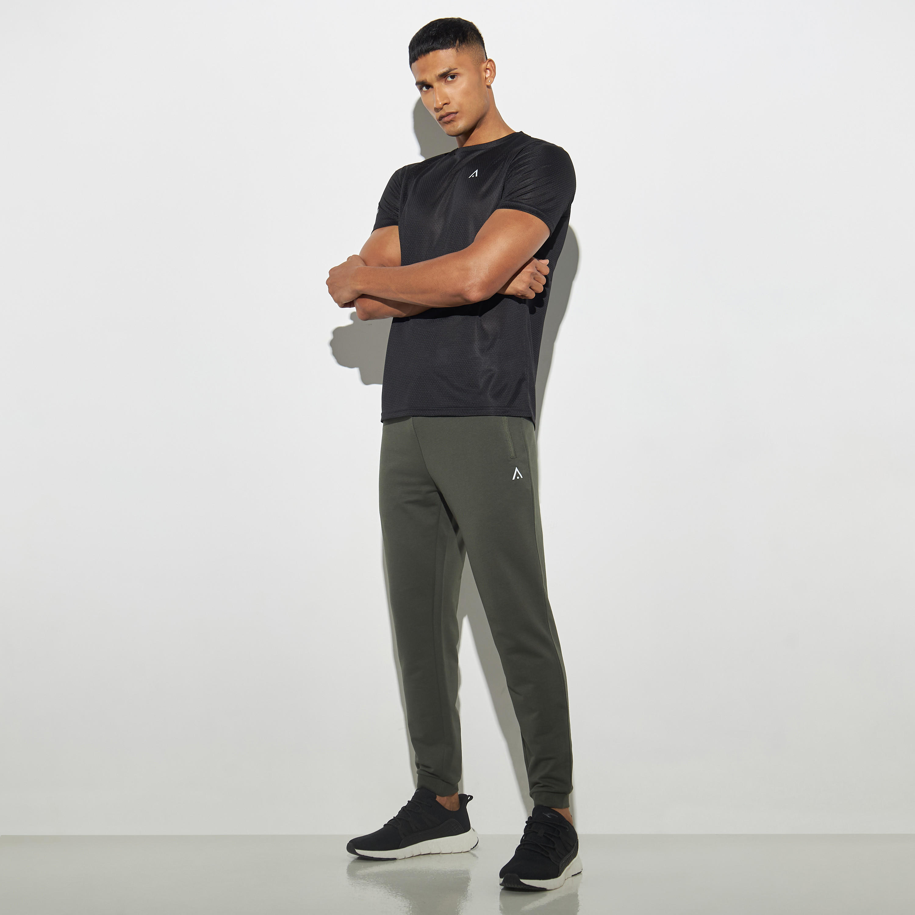 Solid Joggers with Drawstring Closure and Pockets-men-clothing-sportswearandactivewear-bottoms-image-2