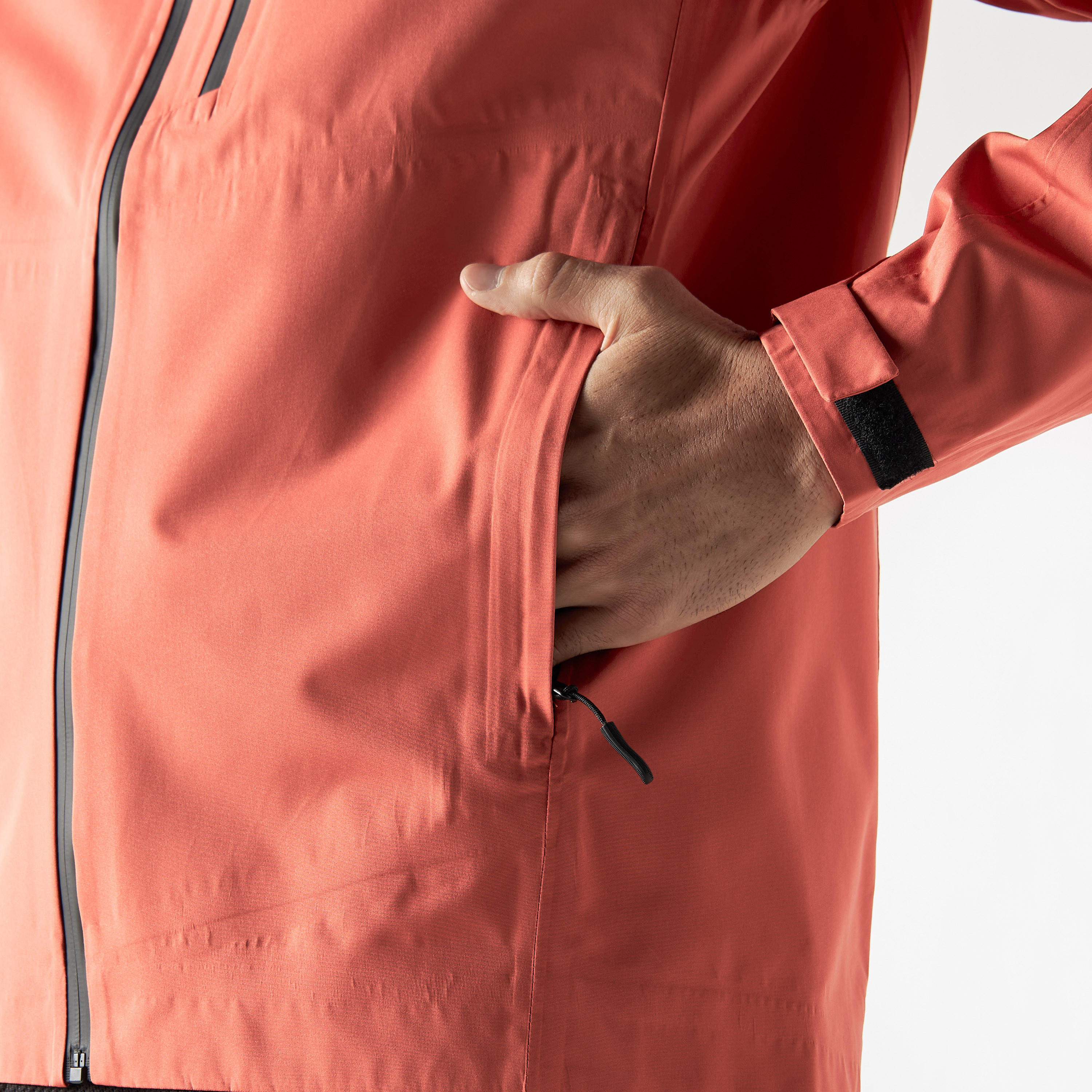 هودي سادة بسحّاب وأكمام طويلة وجيوب-men-winterwear-hoodiesandsweatshirts-image-1