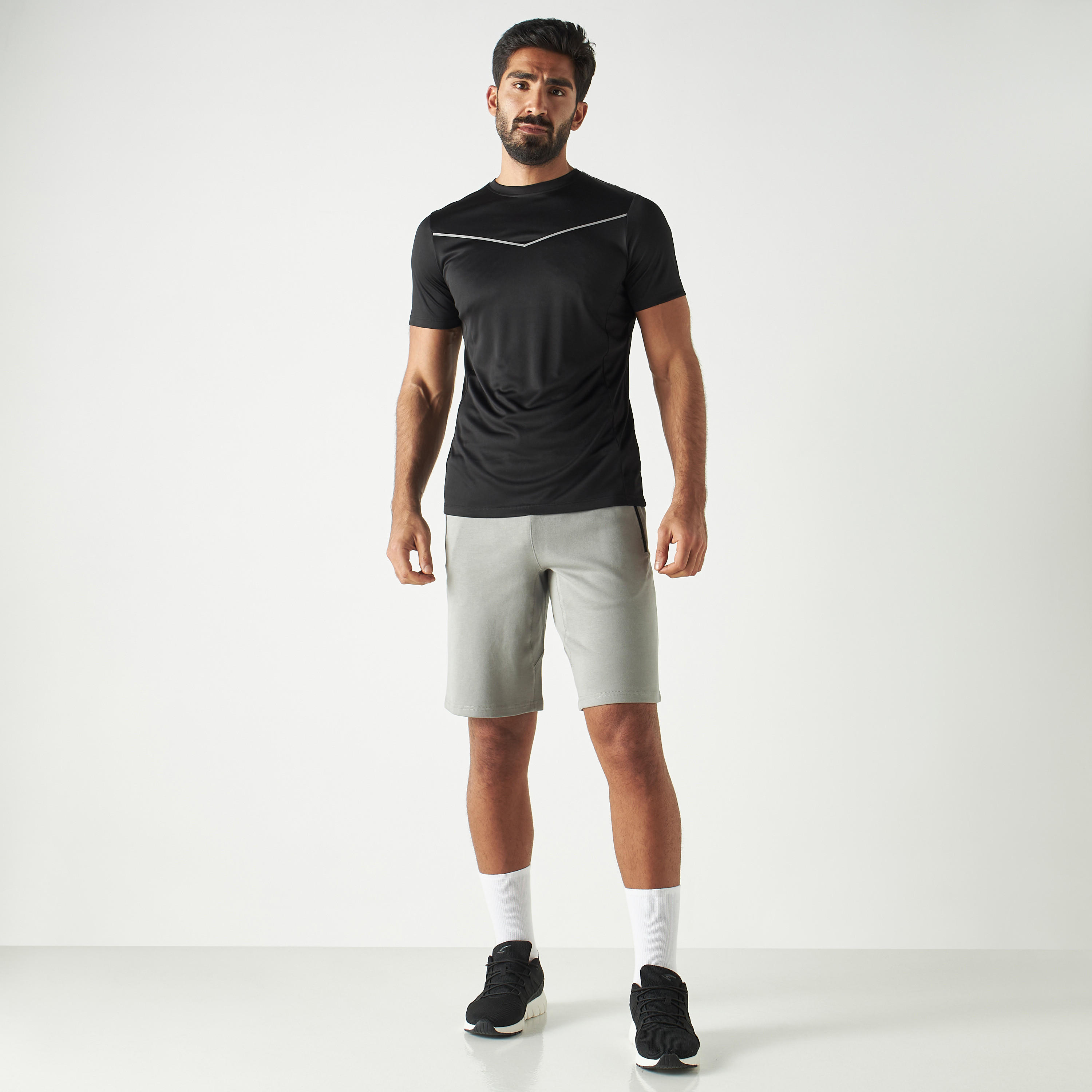 شورت سادة بيرفورمنس برباط إغلاق وجيوب-men-clothing-bottoms-shorts-image-3