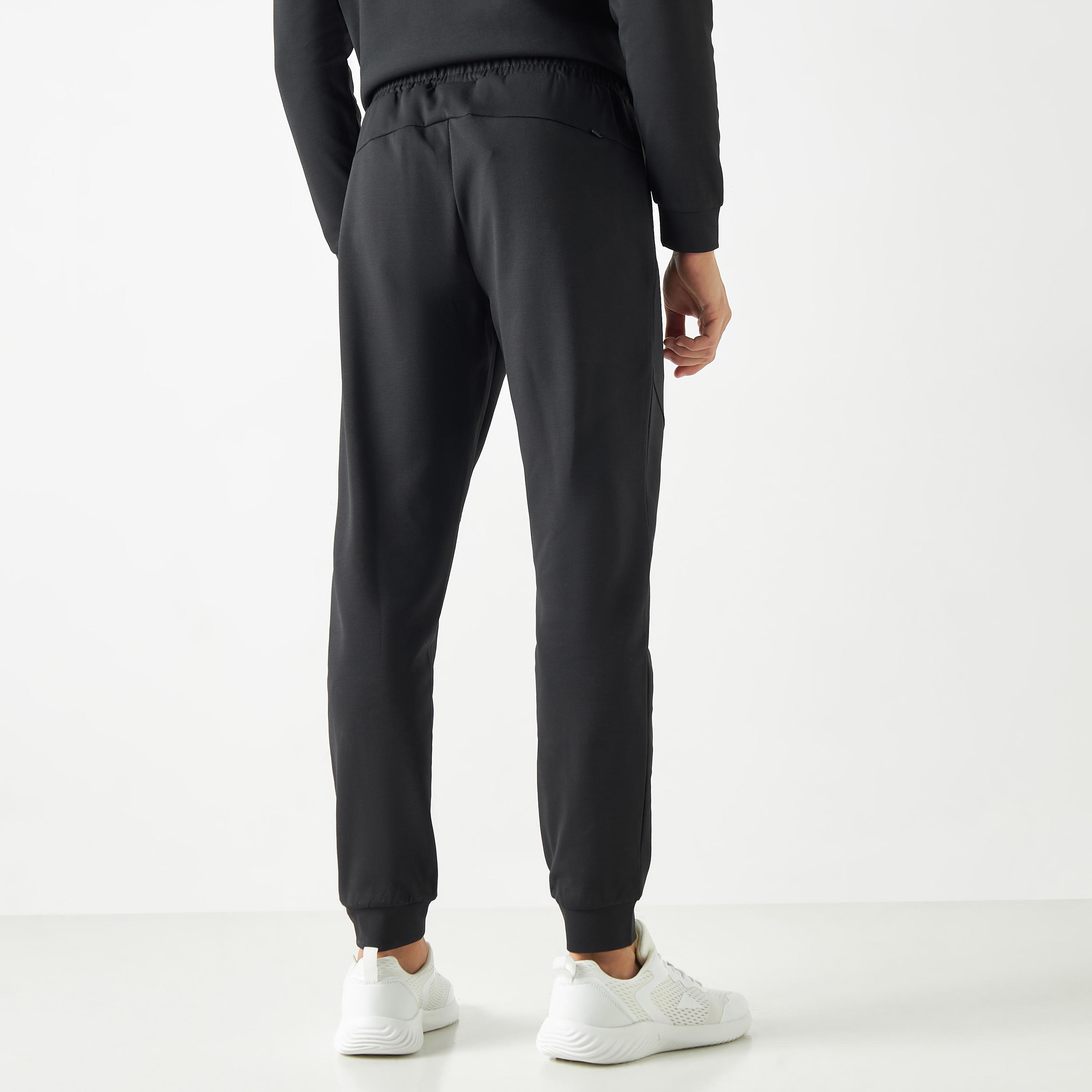 بنطلون رياضي سادة برباط إغلاق وجيوب-men-clothing-sportswearandactivewear-bottoms-image-3