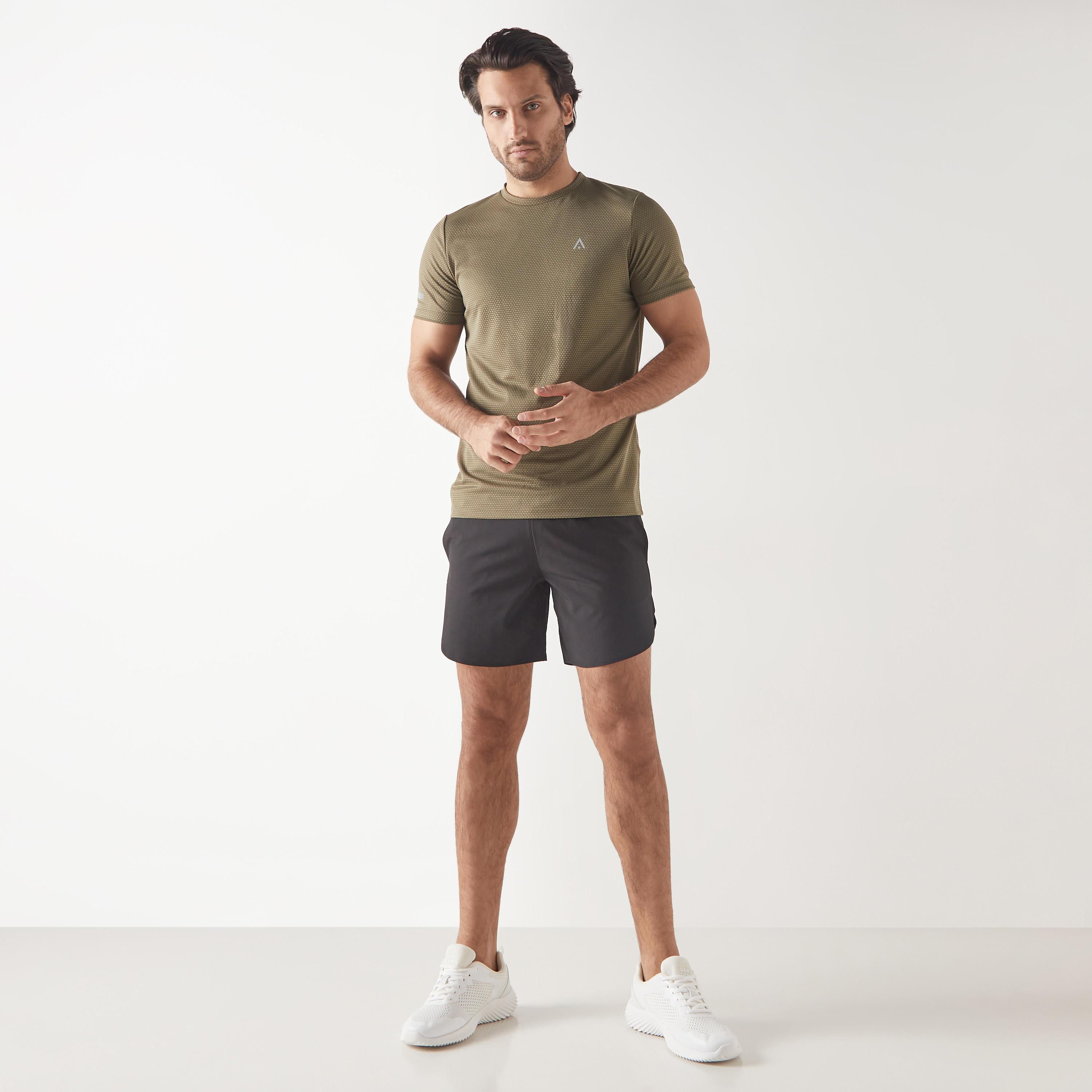 شورت بخصر مطاطي وجيوب-men-clothing-bottoms-shorts-image-2