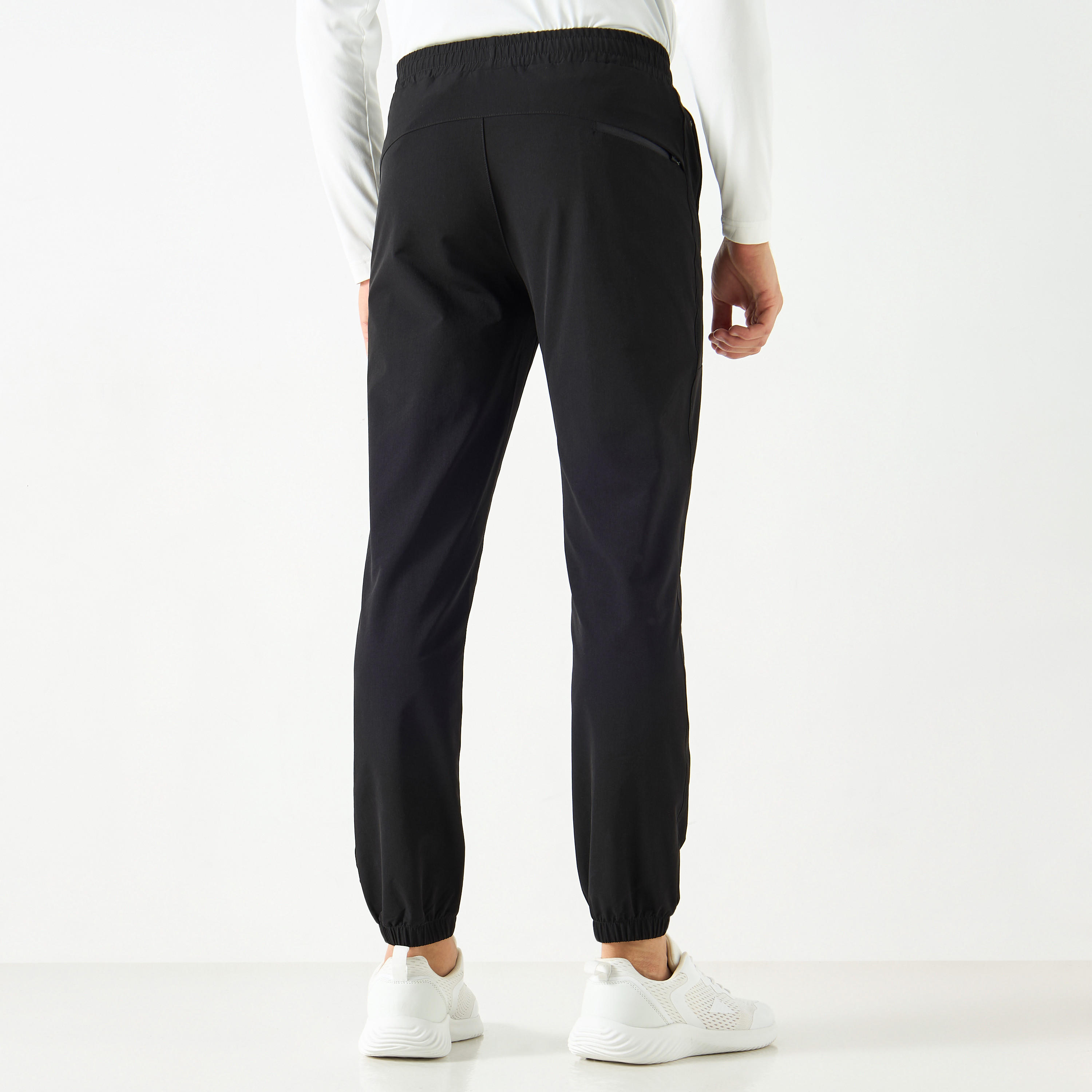 بنطلون رياضي بخصر مطّاطي وجيوب-men-clothing-sportswearandactivewear-bottoms-image-2