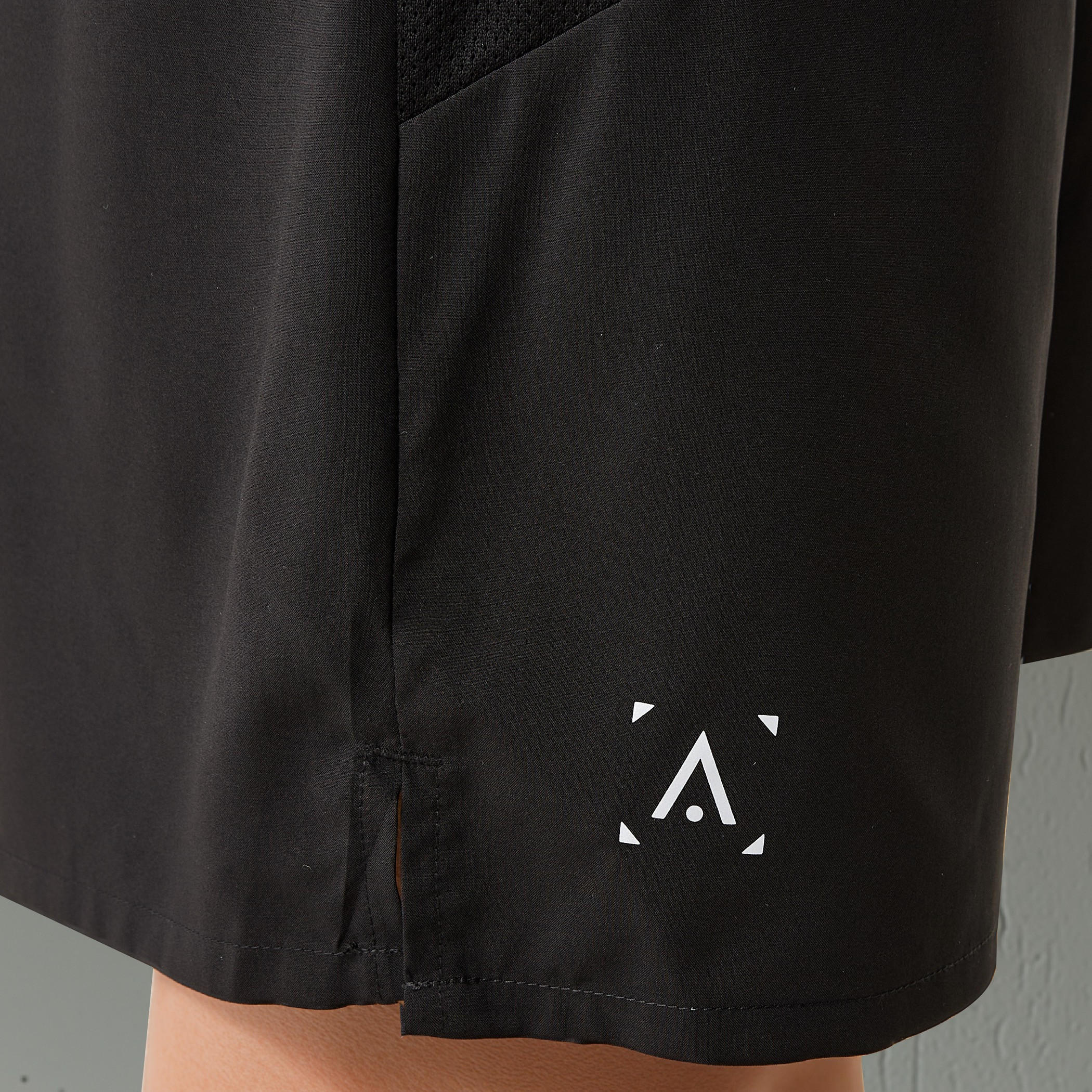 شورت بقصة عادية وخصر مطاطي-men-clothing-bottoms-shorts-image-6