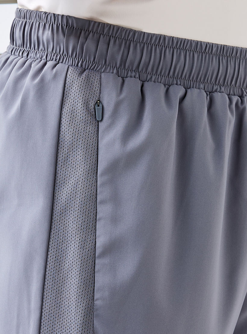 شورت بقصة عادية وخصر مطاطي-men-clothing-bottoms-shorts-image-4