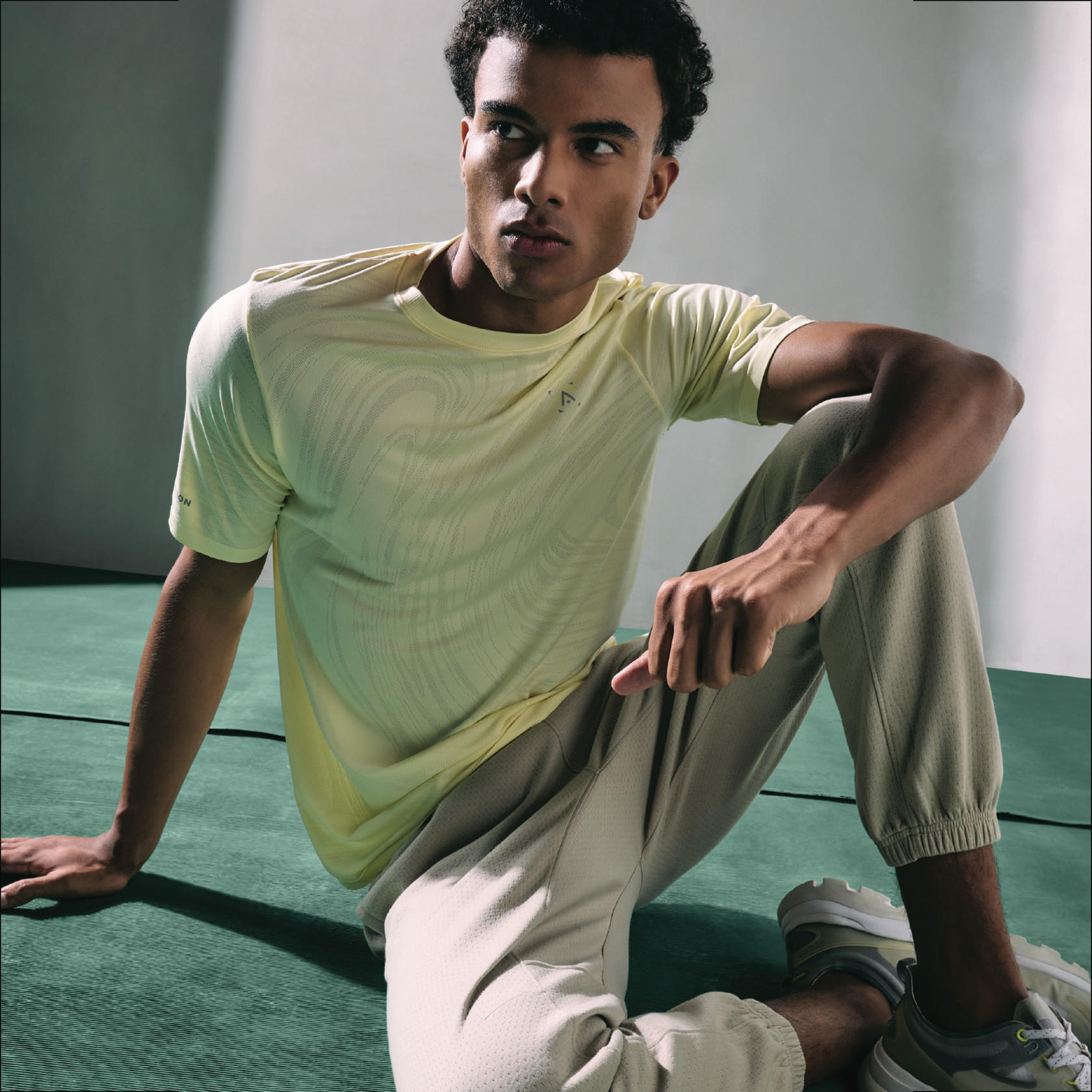 Jacquard Crew Neck T-shirt-men-clothing-sportswearandactivewear-tshirtsandpolos-image-1