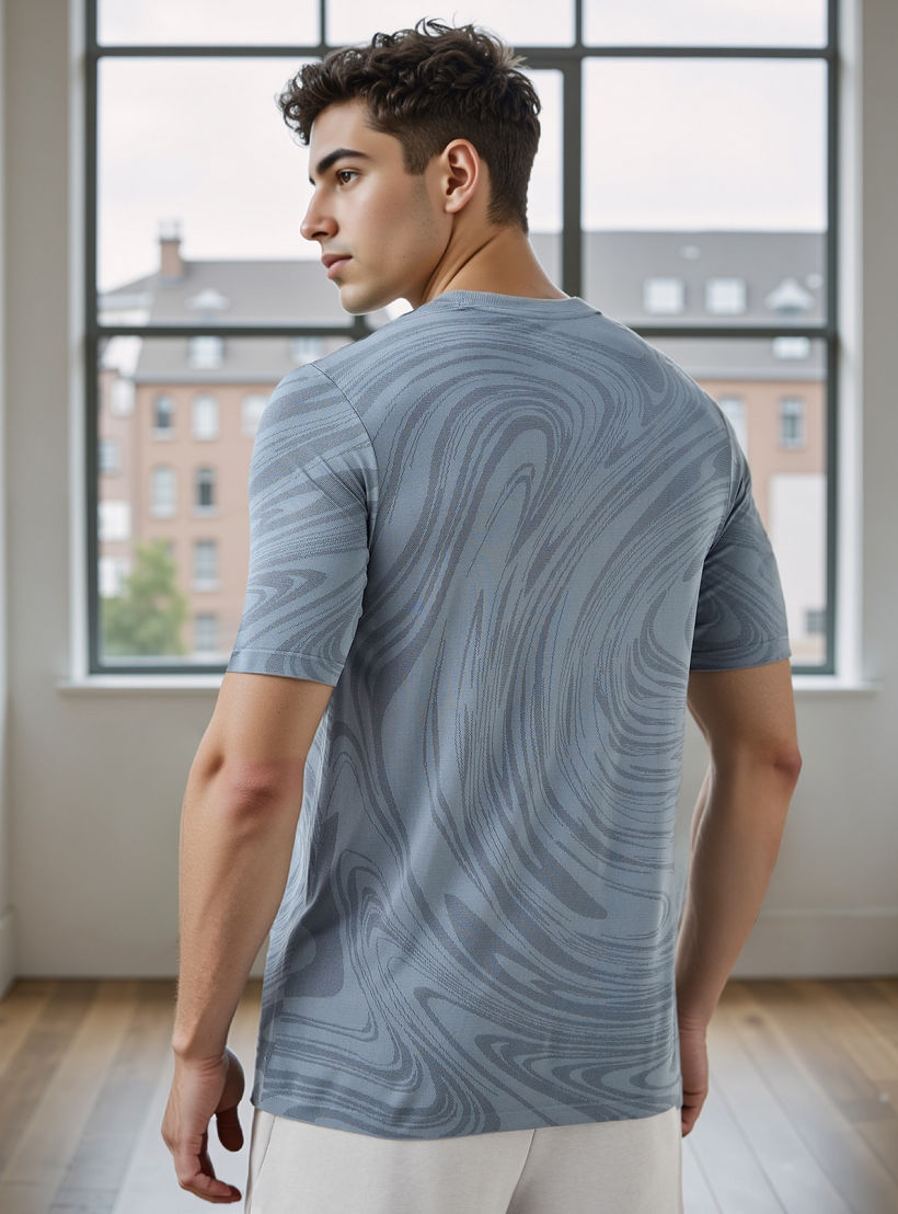 Jacquard Crew Neck T-shirt-men-clothing-sportswearandactivewear-tshirtsandpolos-image-4