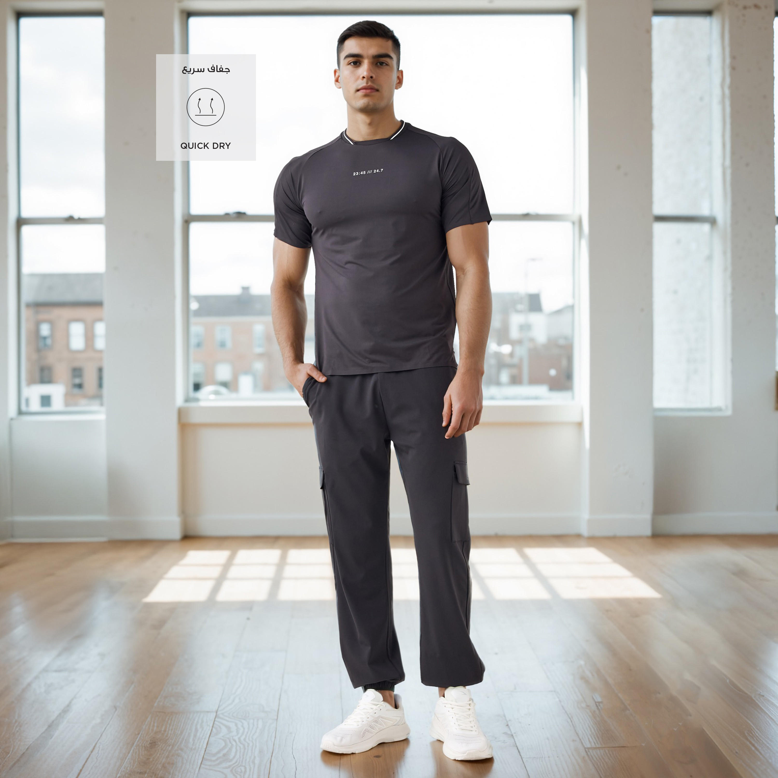 بنطلون رياضي كارجو برباط إغلاق-men-clothing-sportswearandactivewear-bottoms-joggers-image-4