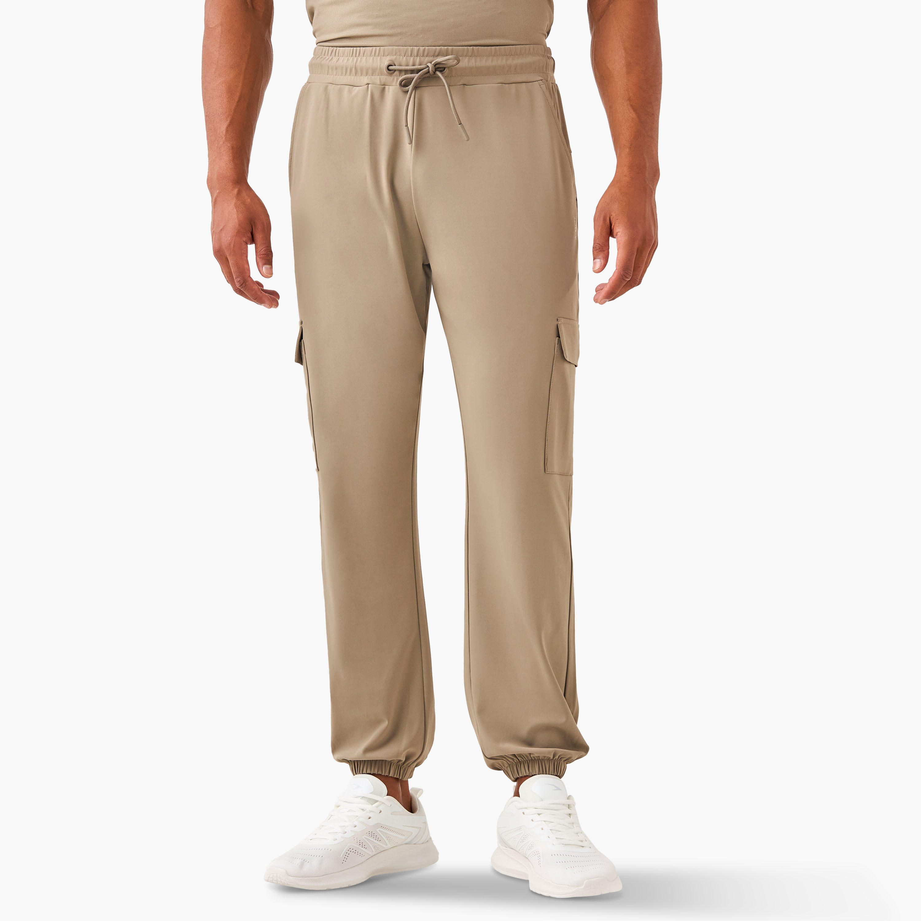 بنطلون رياضي كارجو برباط إغلاق-men-clothing-sportswearandactivewear-bottoms-joggers-image-5