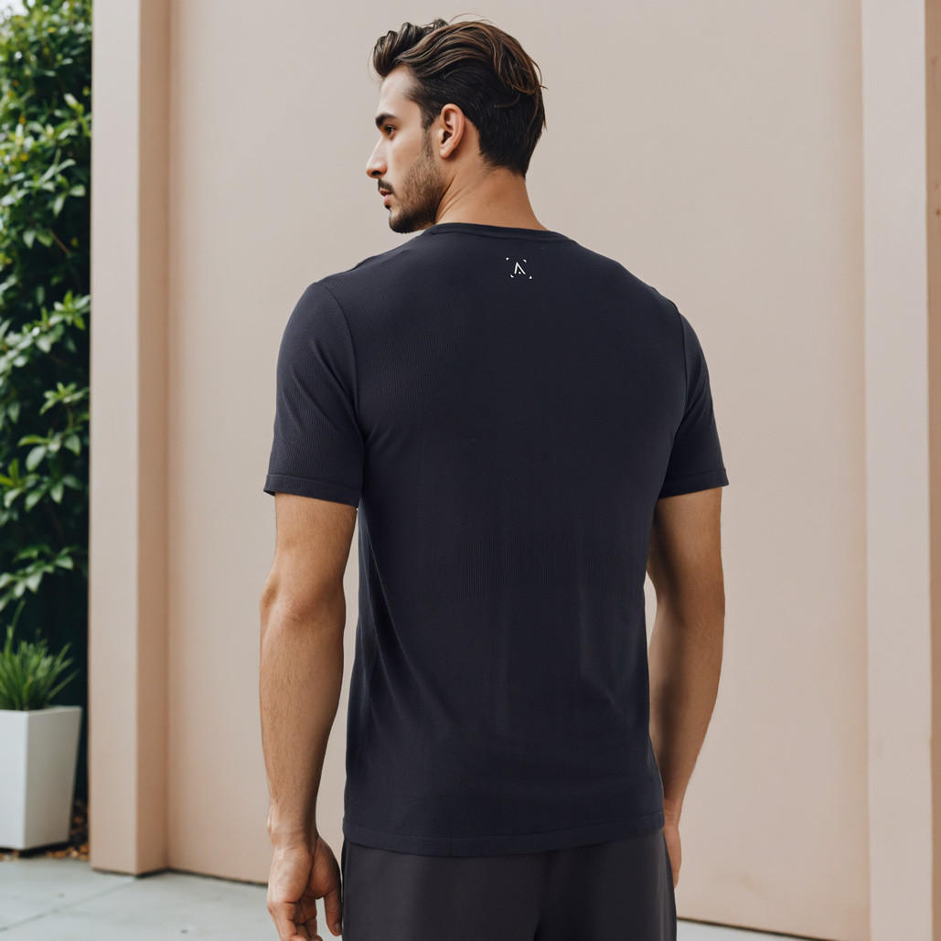 تيشيرت دون خياطة بطبعات-men-clothing-sportswearandactivewear-tshirtsandpolos-image-3