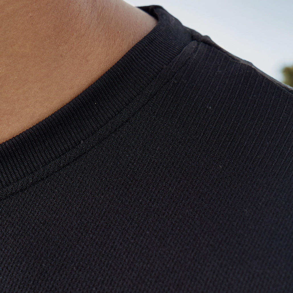 تيشيرت دون خياطة بطبعات-men-clothing-sportswearandactivewear-tshirtsandpolos-image-1