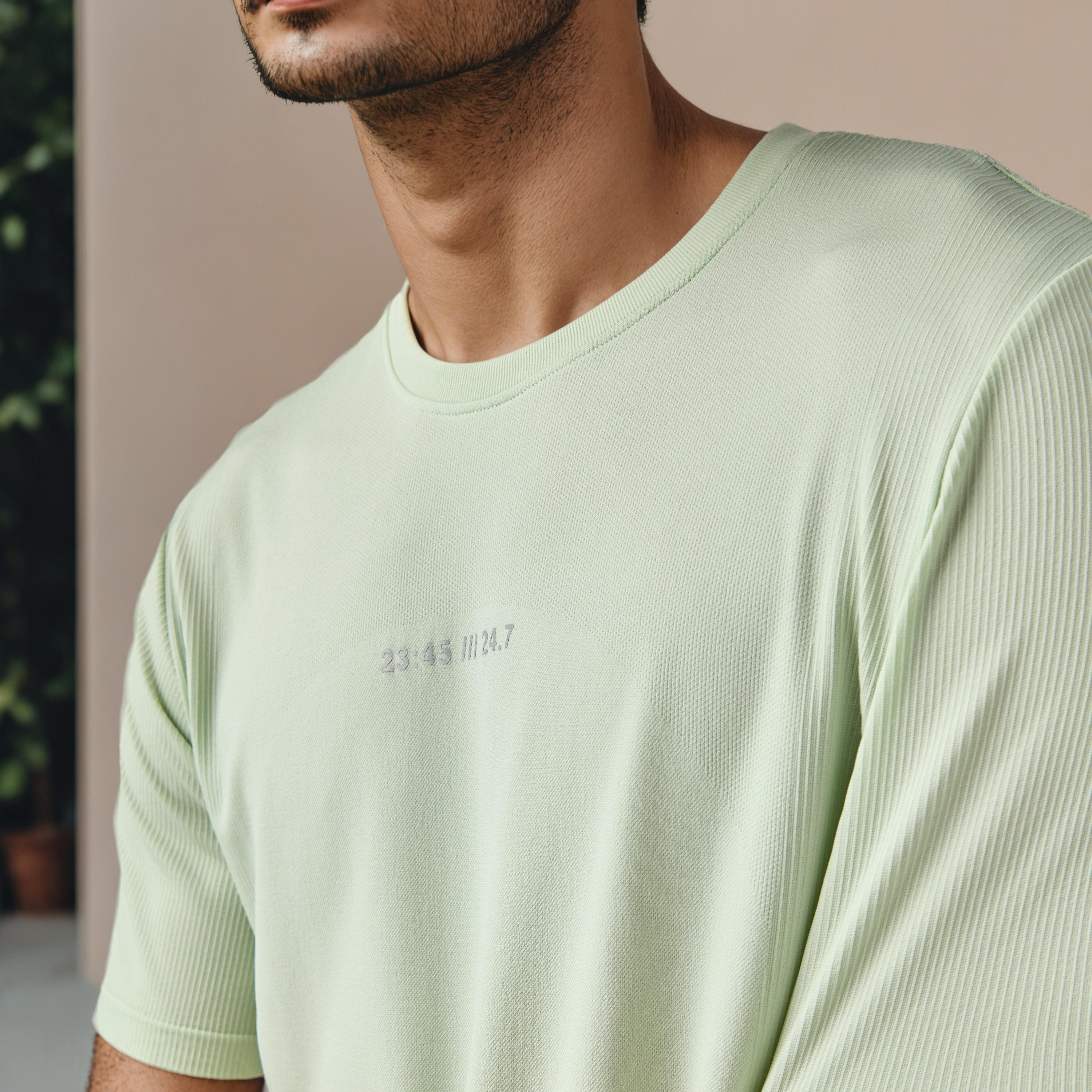 Printed Seamless T-shirt-men-clothing-sportswearandactivewear-tshirtsandpolos-image-4