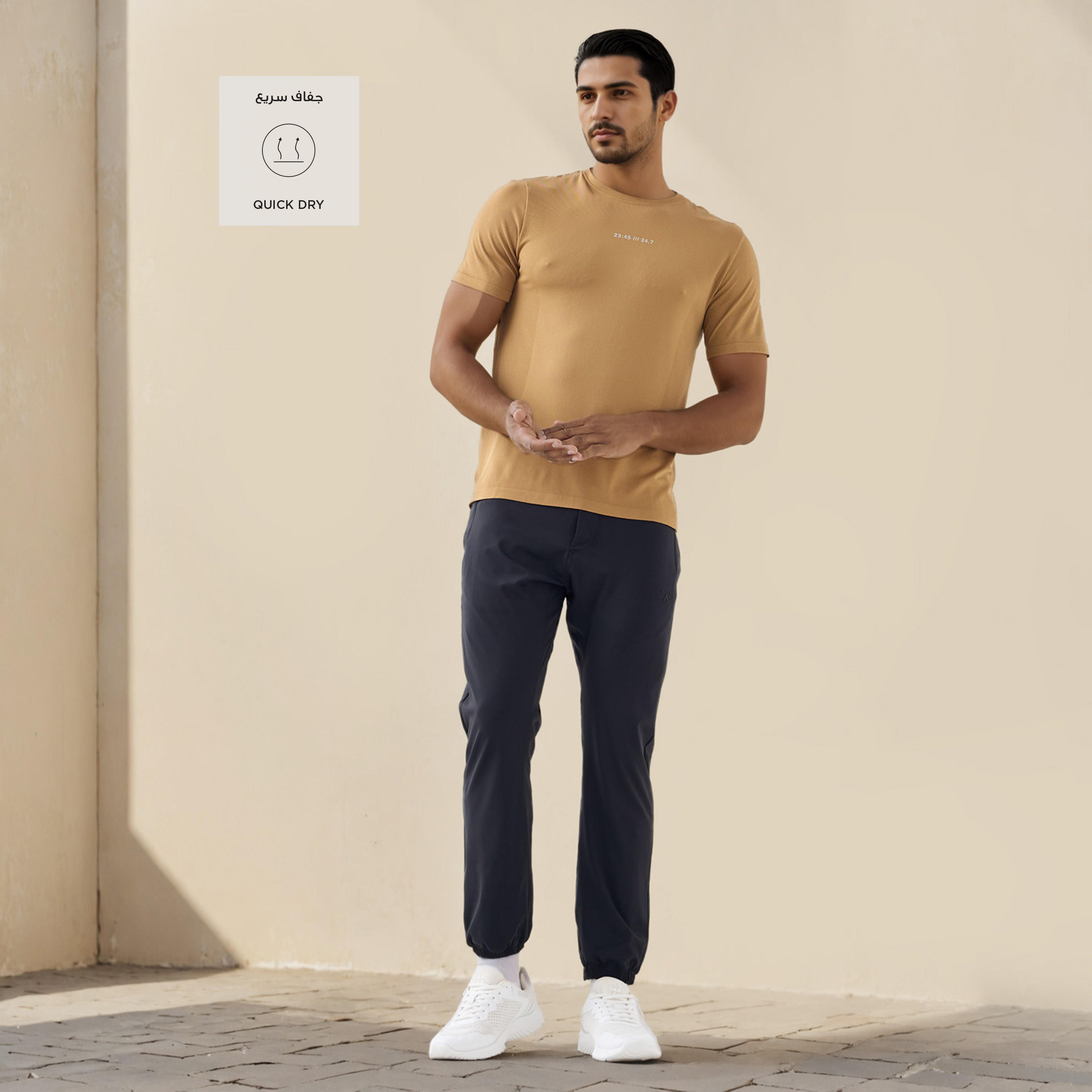 Printed Seamless T-shirt-men-clothing-sportswearandactivewear-tshirtsandpolos-image-2