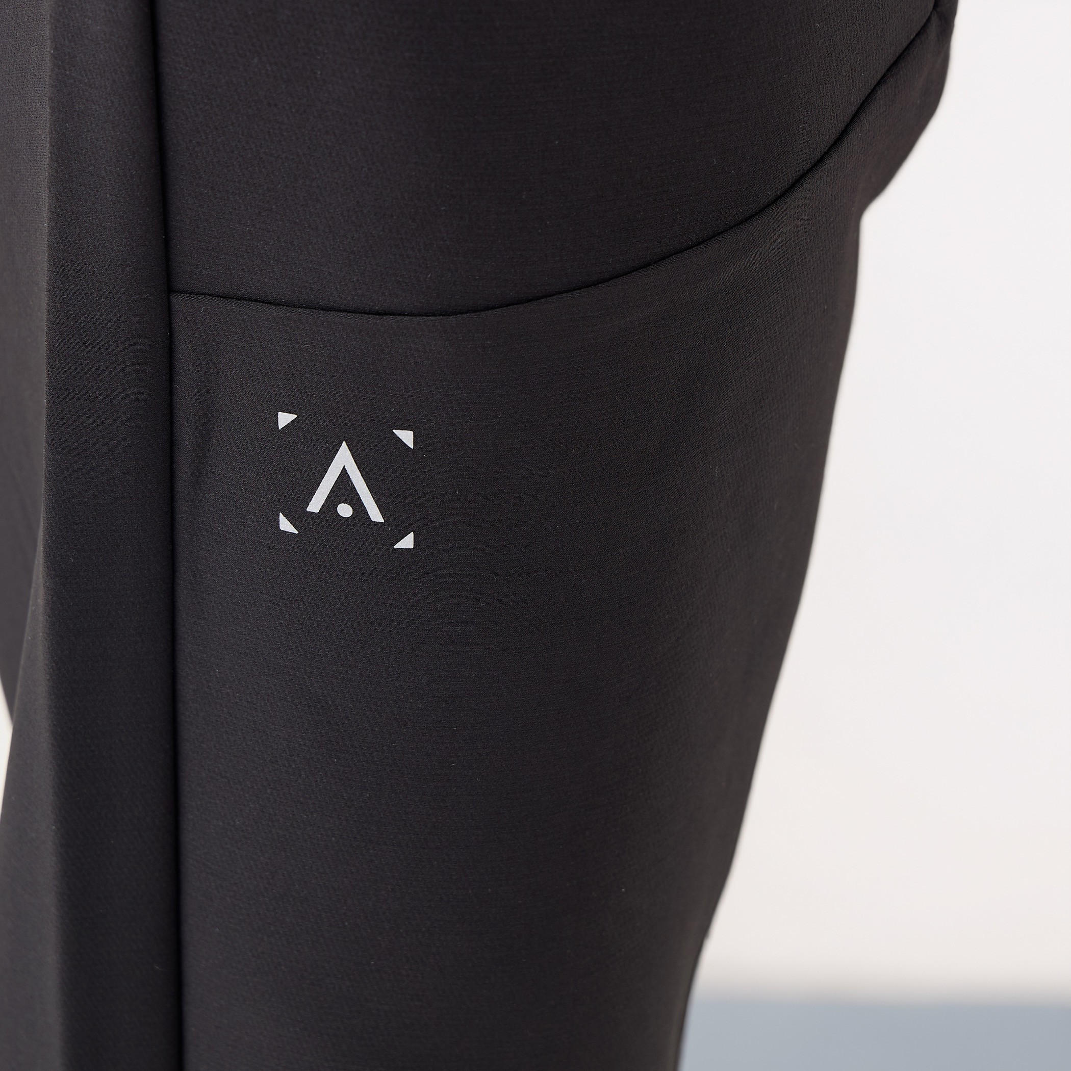 Joggers with Drawstring Closure and Pockets-men-clothing-sportswearandactivewear-tracksuits-image-5