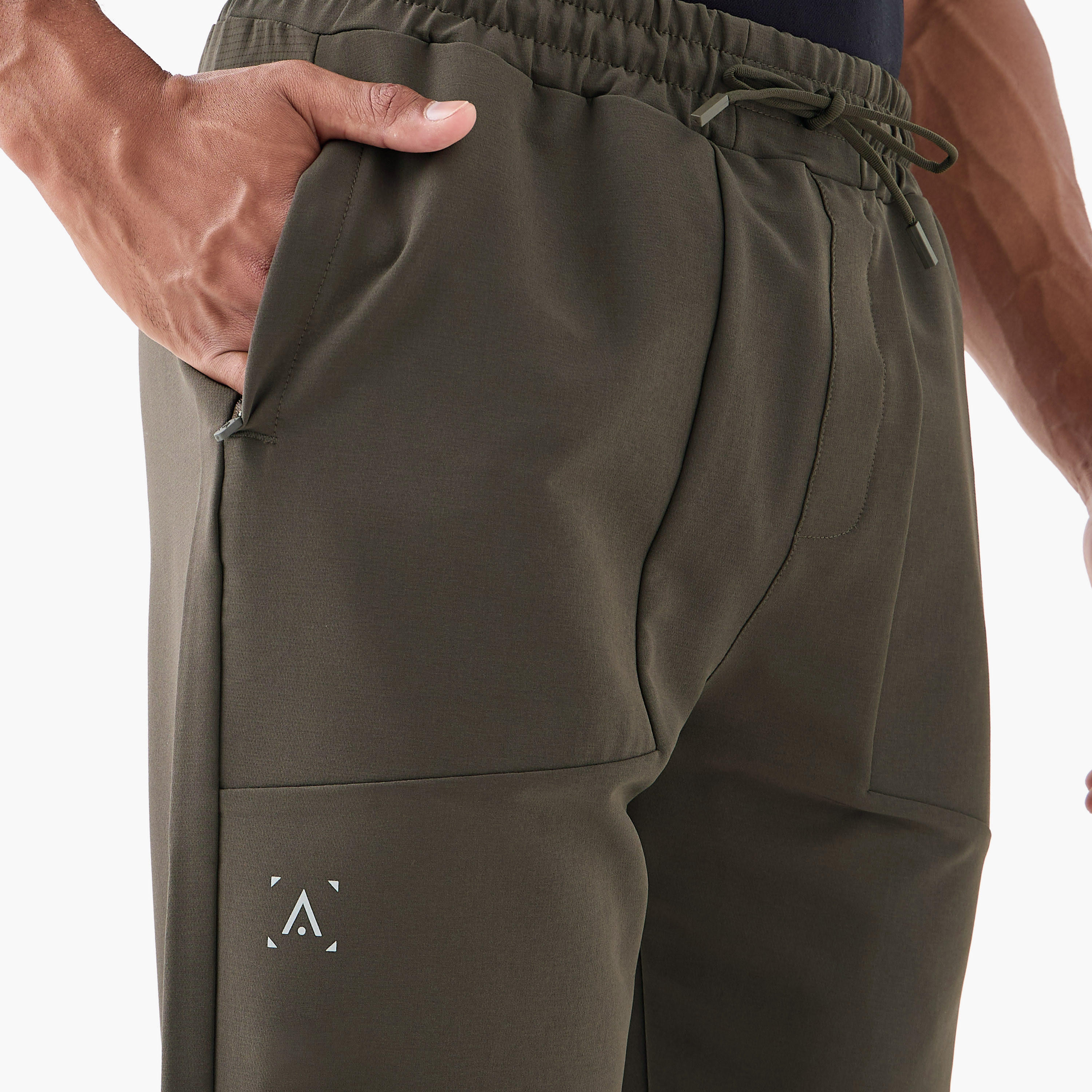 Joggers with Drawstring Closure and Pockets-men-clothing-sportswearandactivewear-tracksuits-image-4