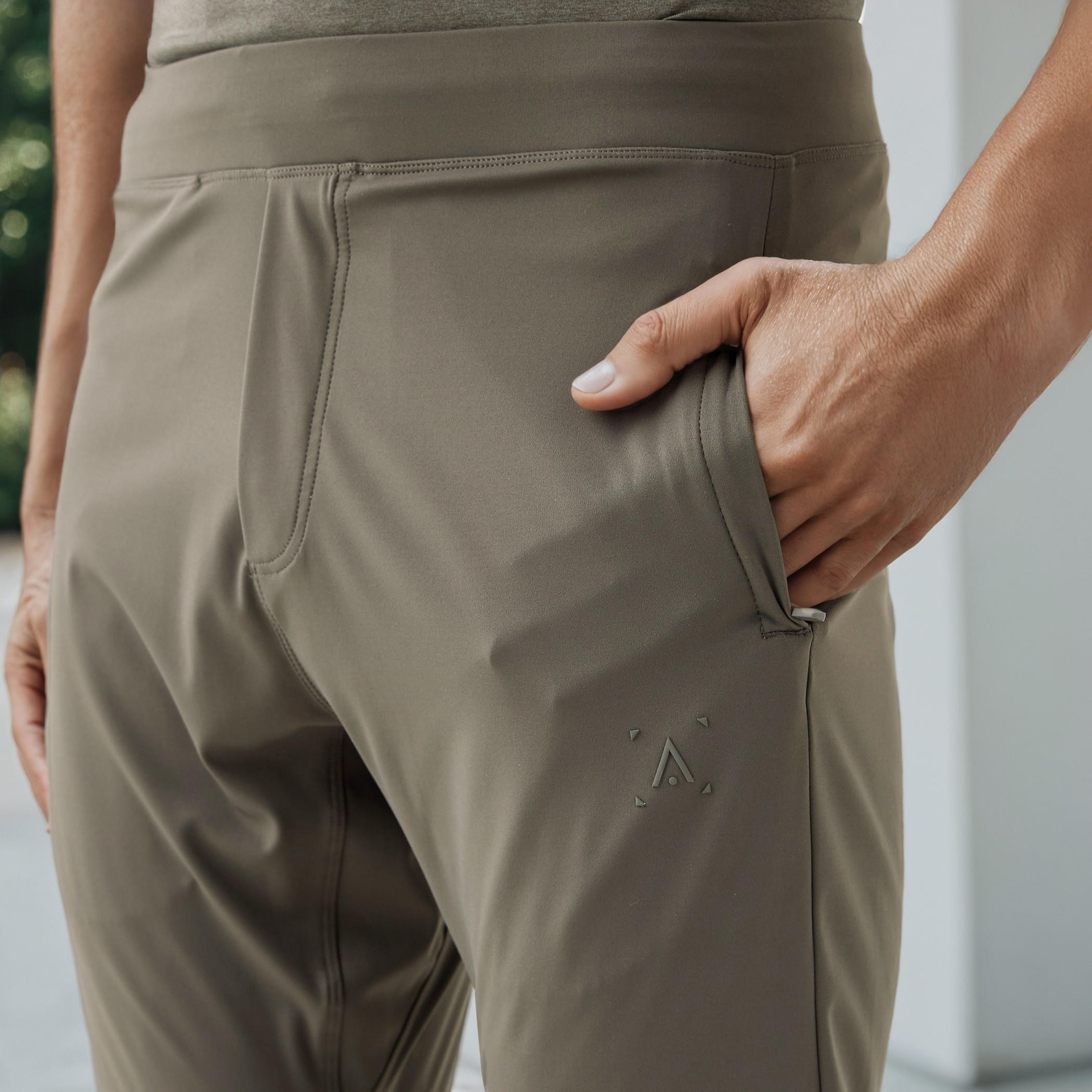 Performance Joggers with Pockets-men-clothing-sportswearandactivewear-bottoms-joggers-image-5