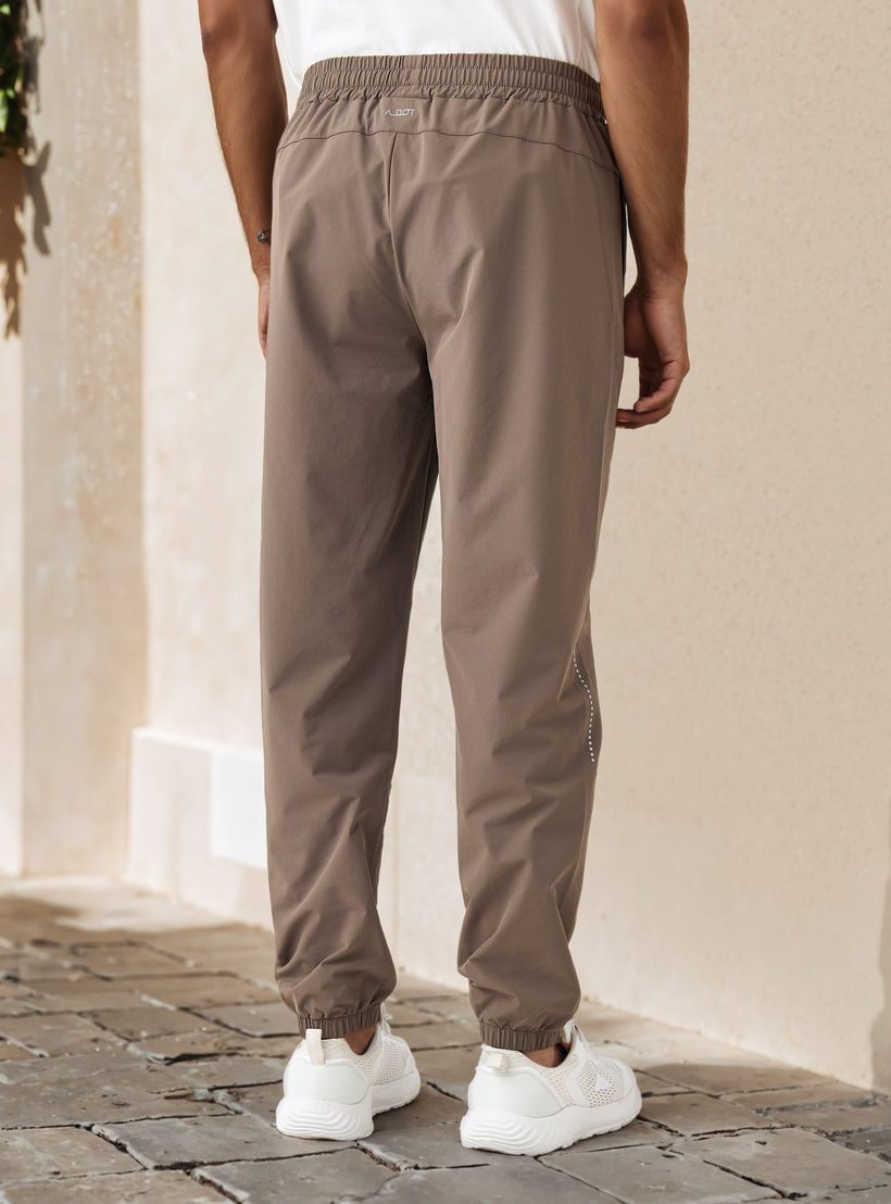 Regular Fit Joggers with Pockets-men-clothing-sportswearandactivewear-bottoms-joggers-image-3