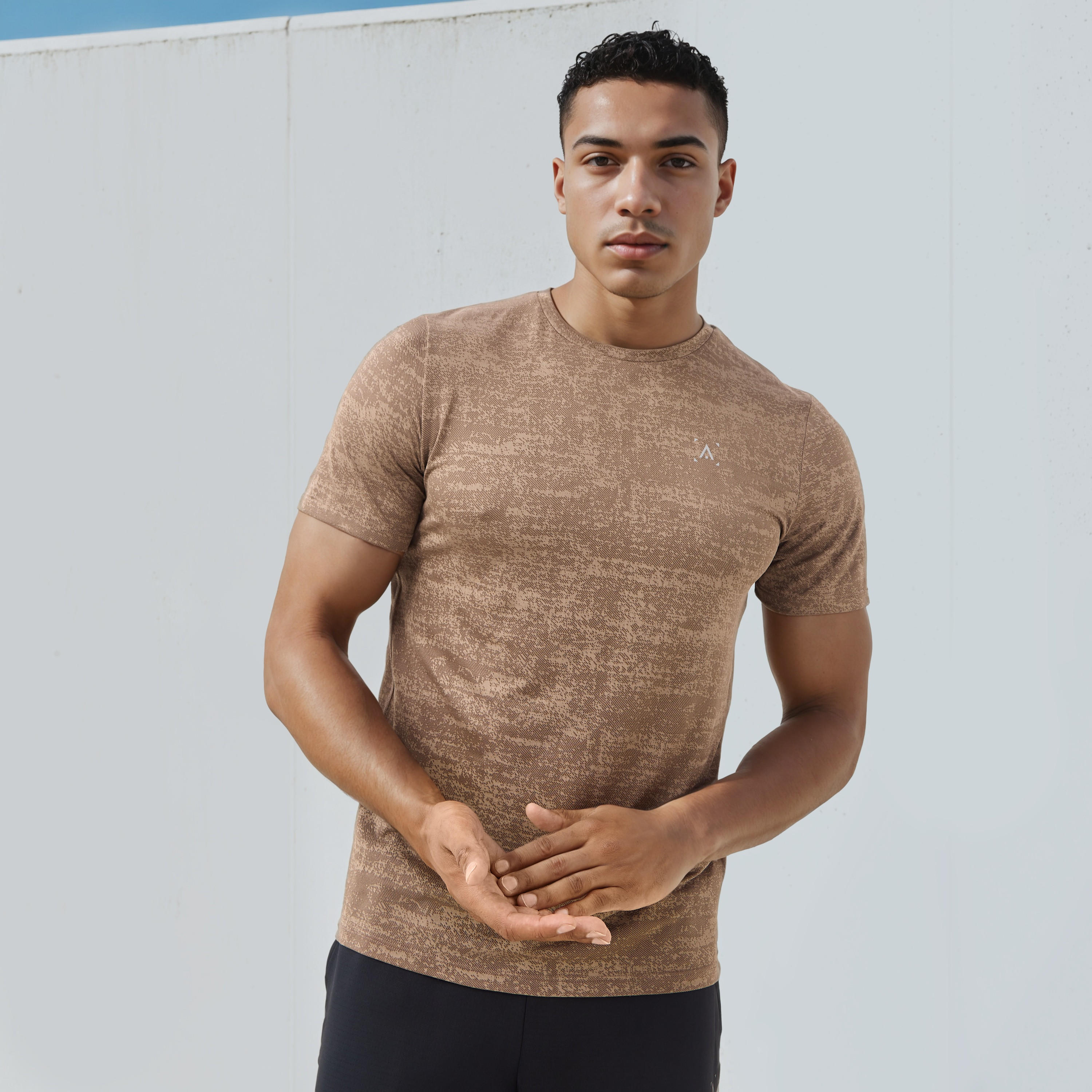 Regular Fit Performance T-shirt-men-clothing-sportswearandactivewear-tshirtsandpolos-image-1