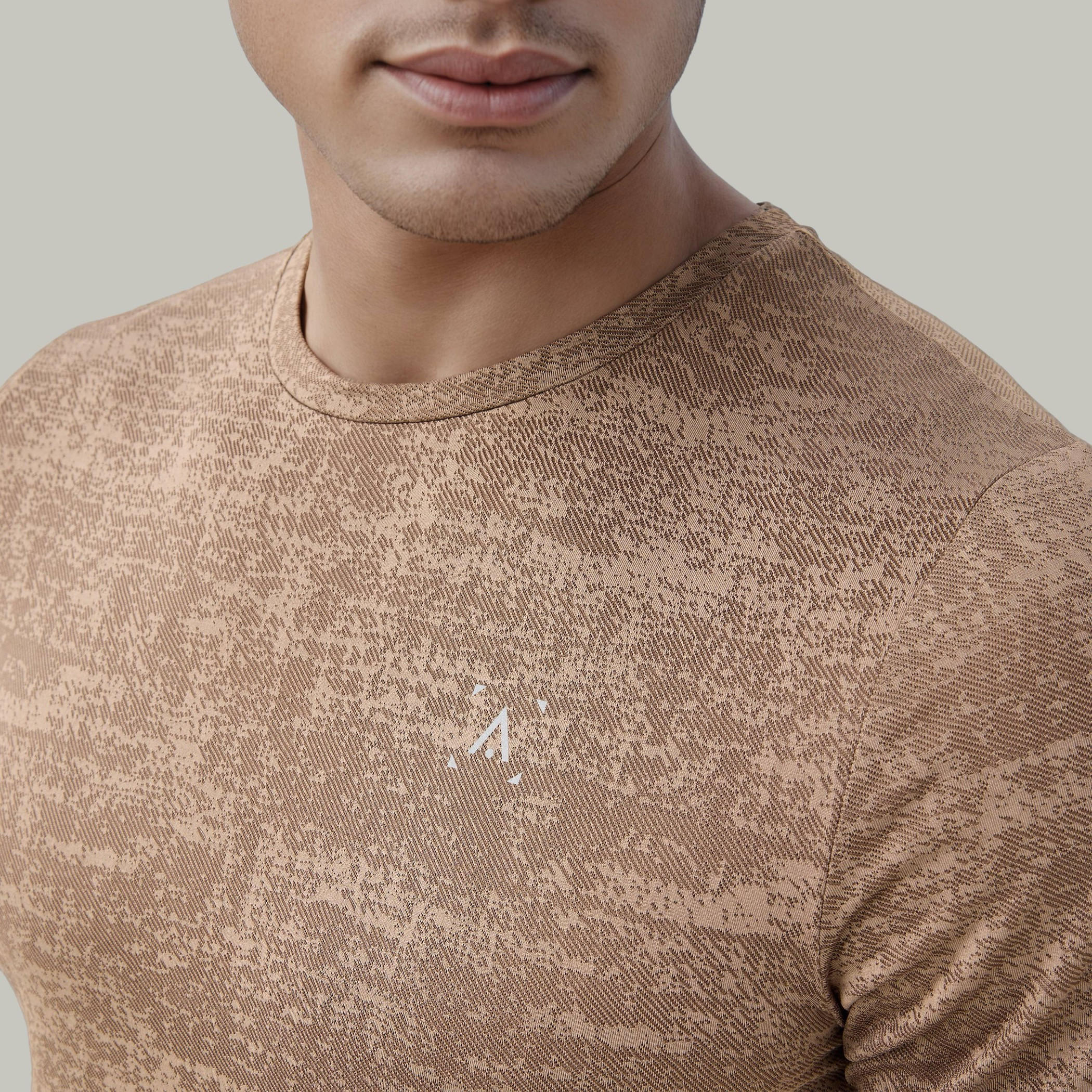 Regular Fit Performance T-shirt-men-clothing-sportswearandactivewear-tshirtsandpolos-image-4