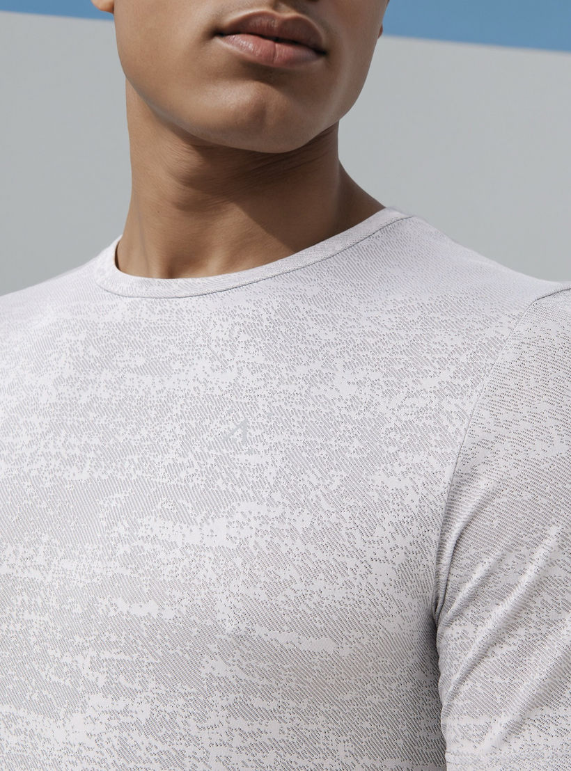 Regular Fit Performance T-shirt-men-clothing-tshirtsandpolos-tshirts-image-4