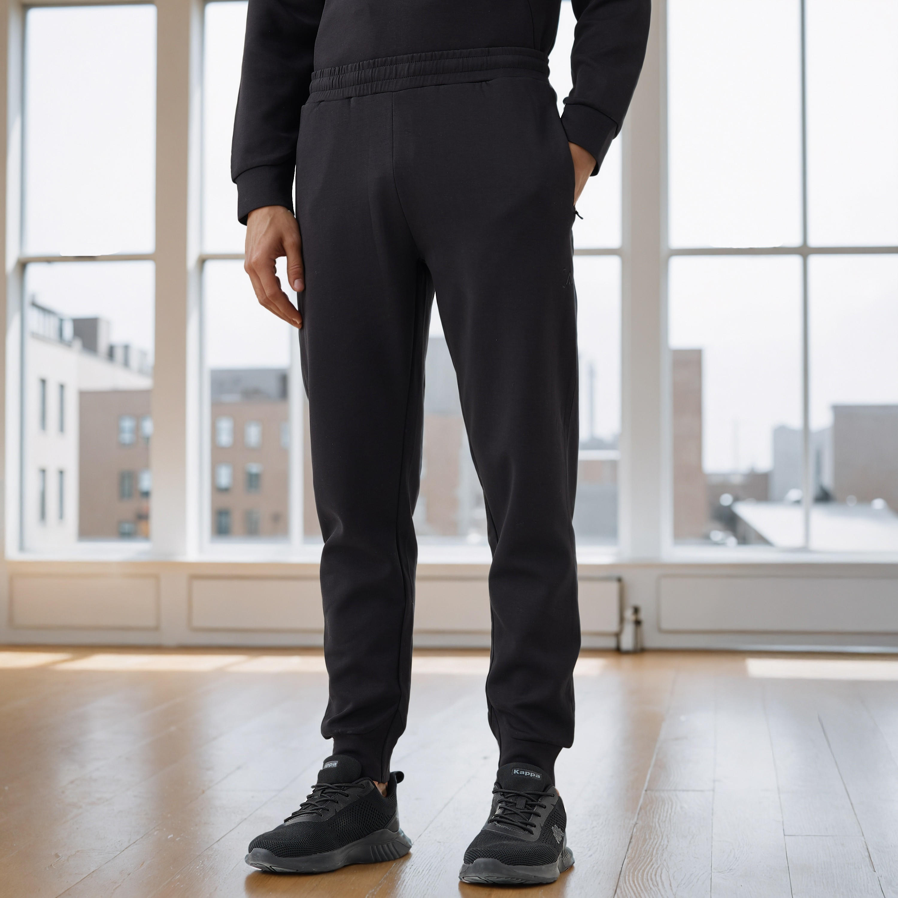 بنطلون رياضي بألواح وجيوب-men-clothing-sportswearandactivewear-bottoms-joggers-image-5