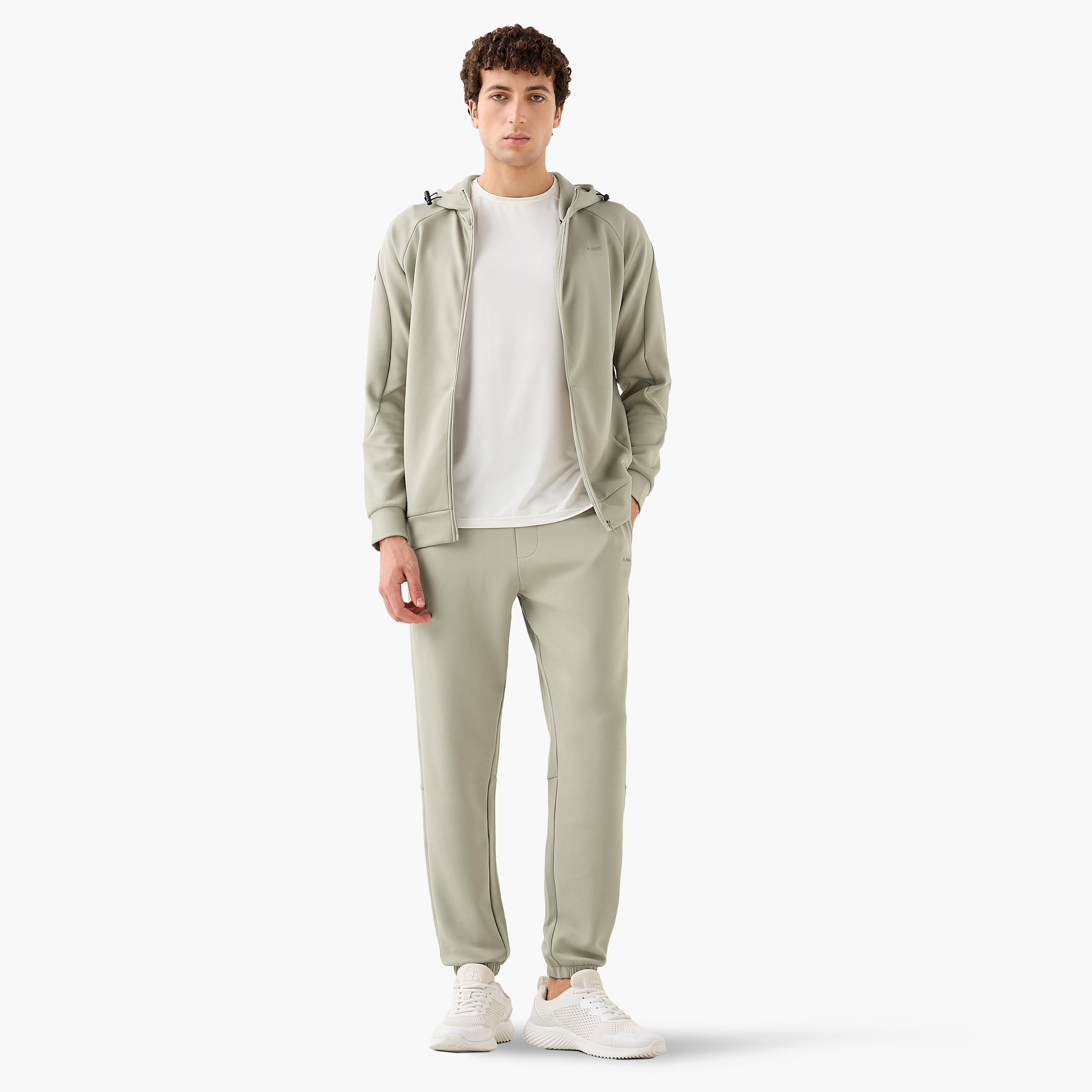 بنطلون رياضي بقصة عادية-men-clothing-sportswearandactivewear-bottoms-joggers-image-4