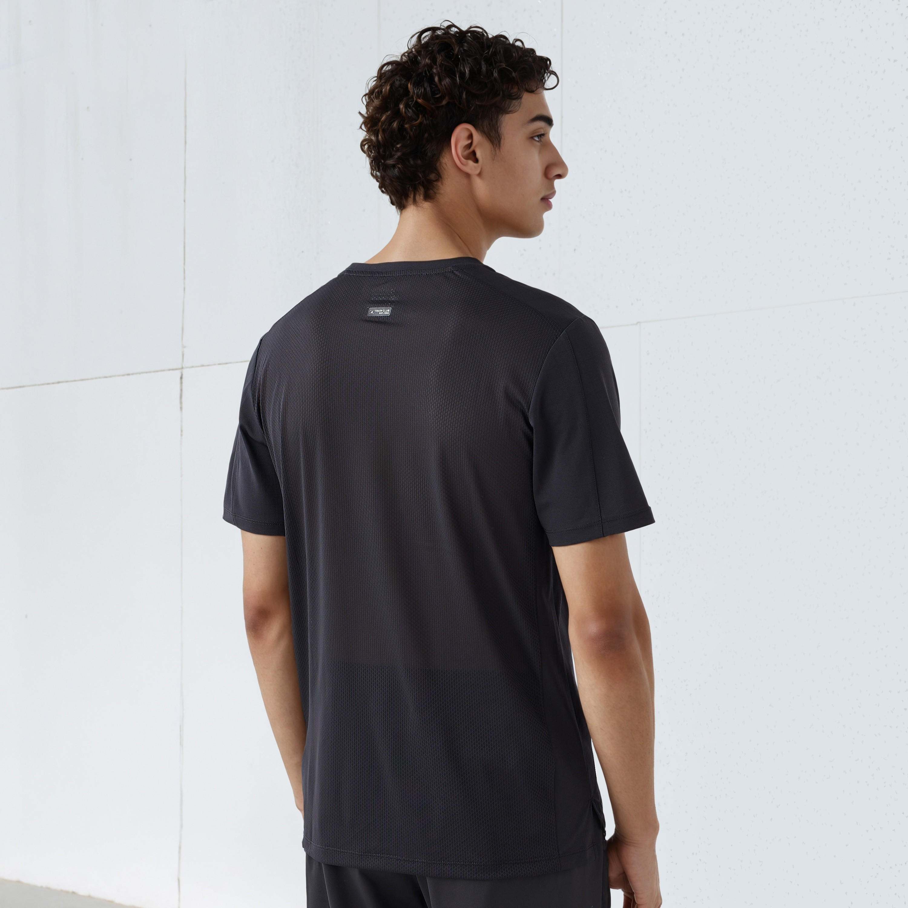 تيشيرت جاكار بقصة عادية-men-clothing-tshirtsandpolos-tshirts-image-3