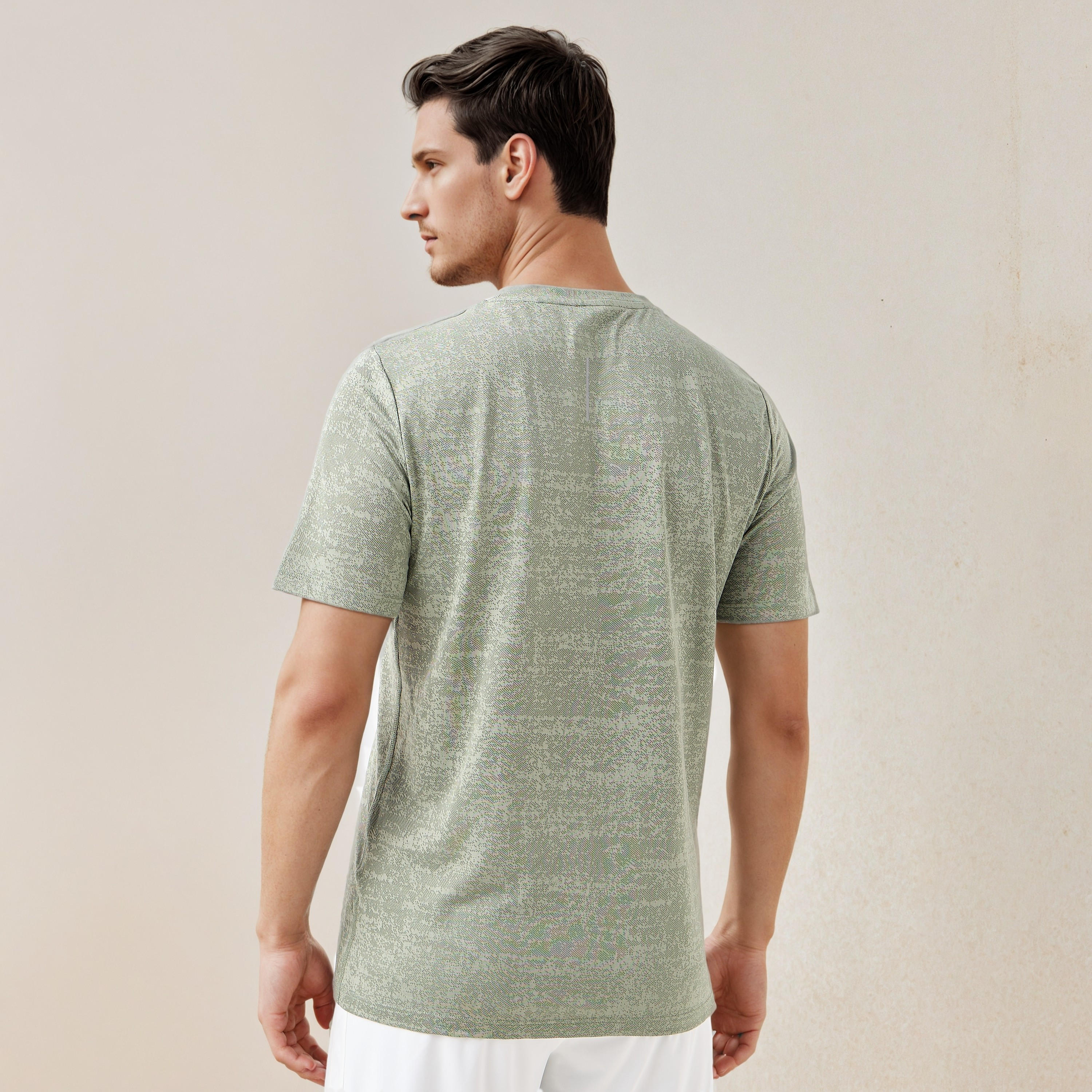 Performance Active T-shirt with Crew Neck-men-clothing-sportswearandactivewear-tshirtsandpolos-image-3