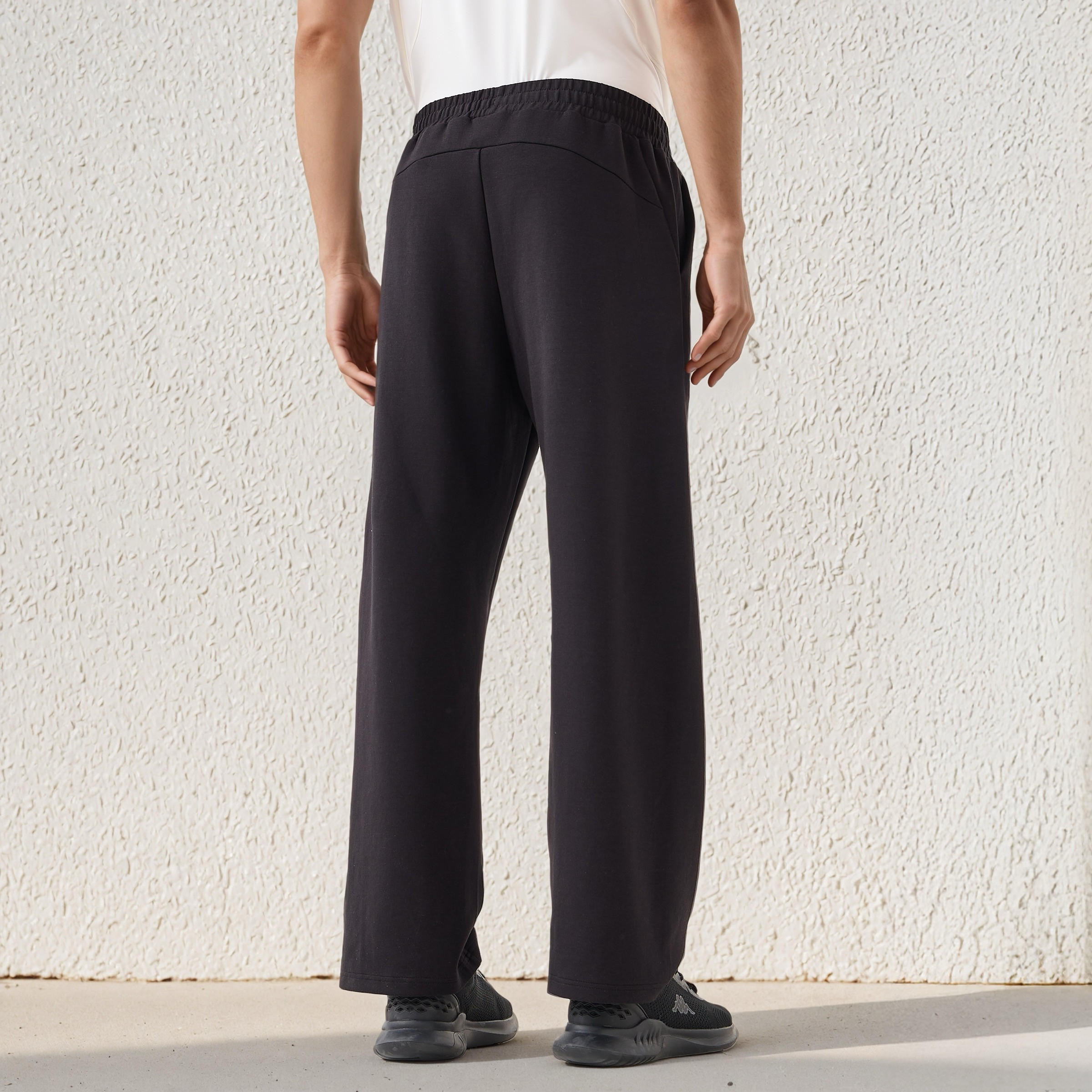 Men Regular Fit Drawstring Waist Track Pants-men-clothing-sportswearandactivewear-tracksuits-image-3