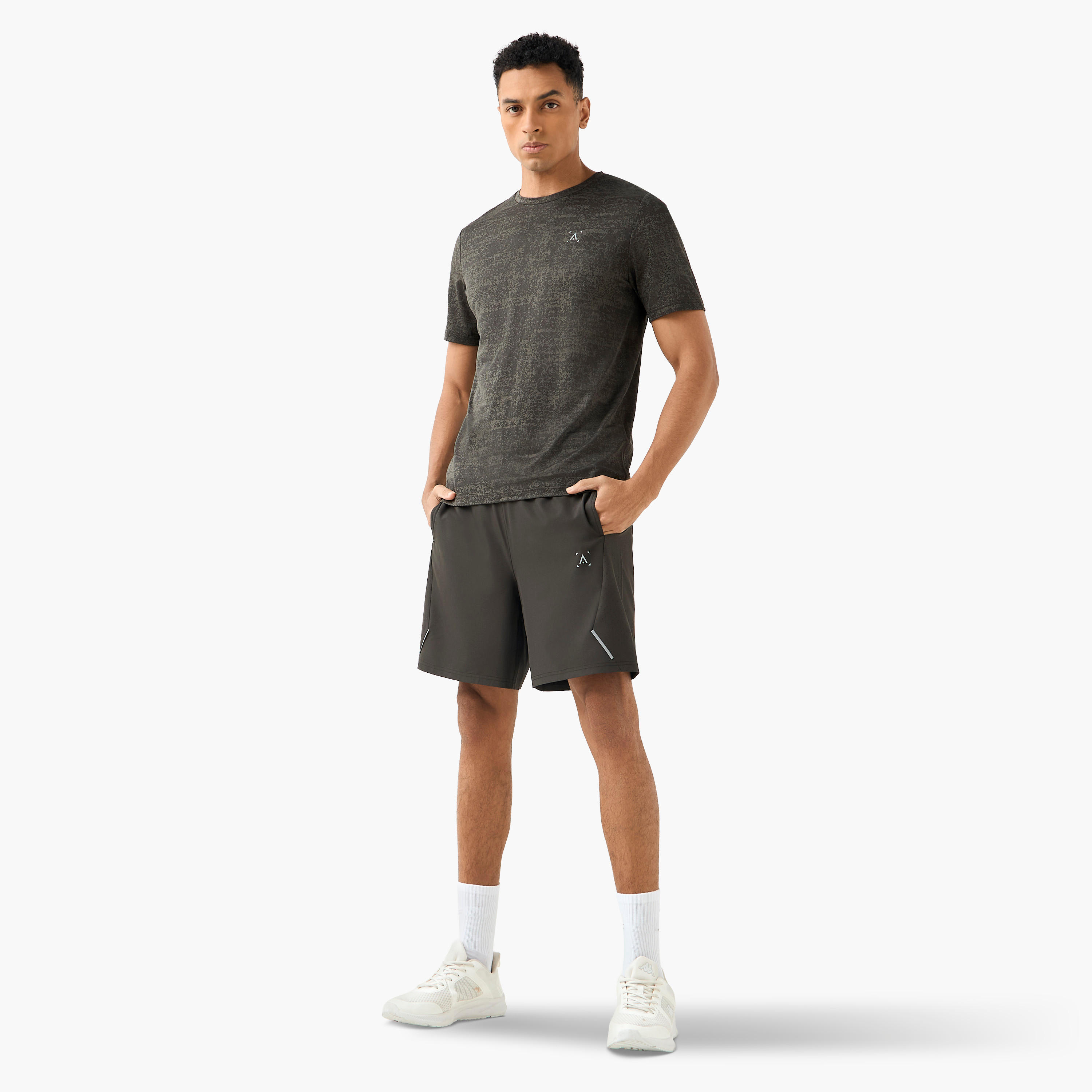 Men Textured Performance T-shirt-men-clothing-sportswearandactivewear-tshirtsandpolos-image-2