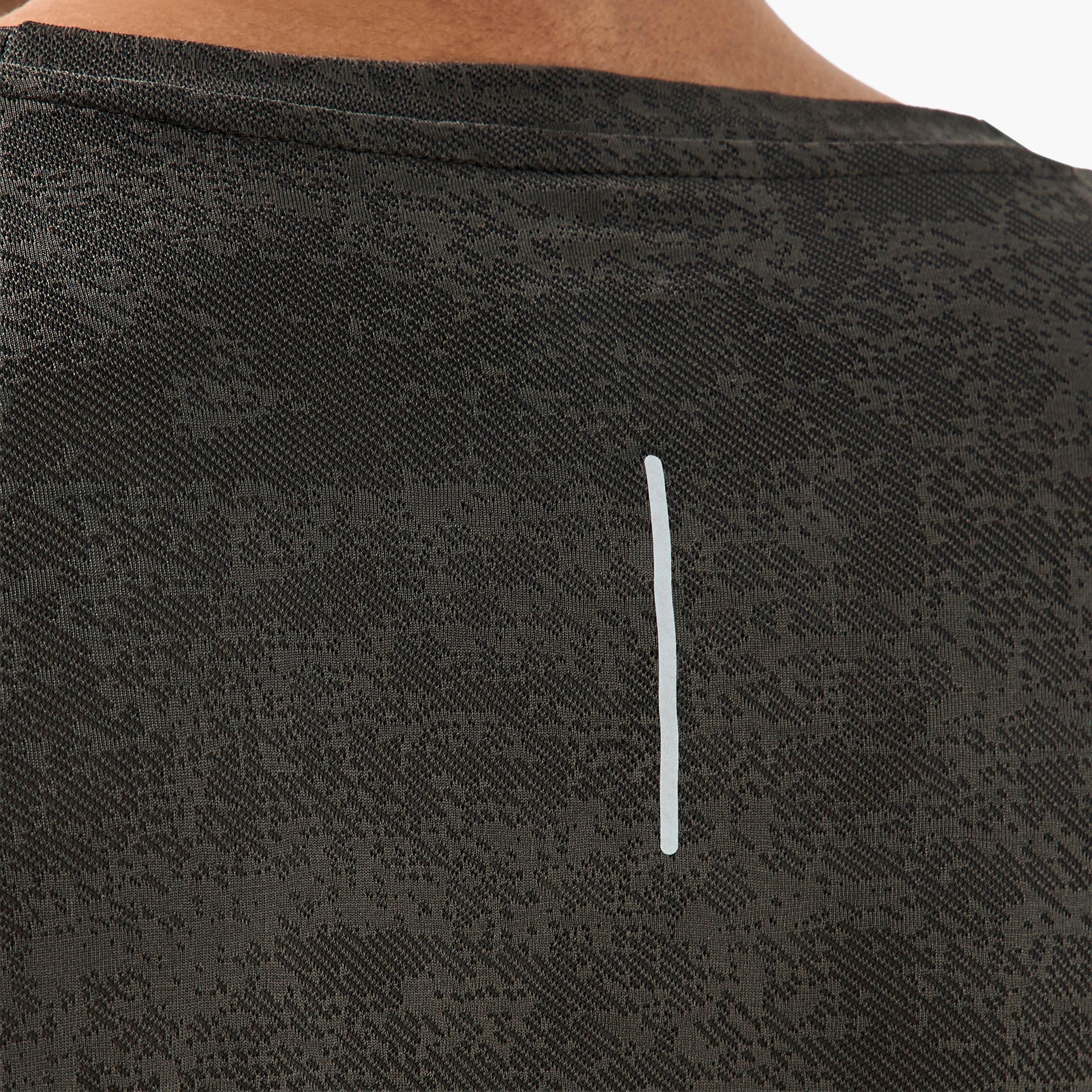 Men Textured Performance T-shirt-men-clothing-sportswearandactivewear-tshirtsandpolos-image-6