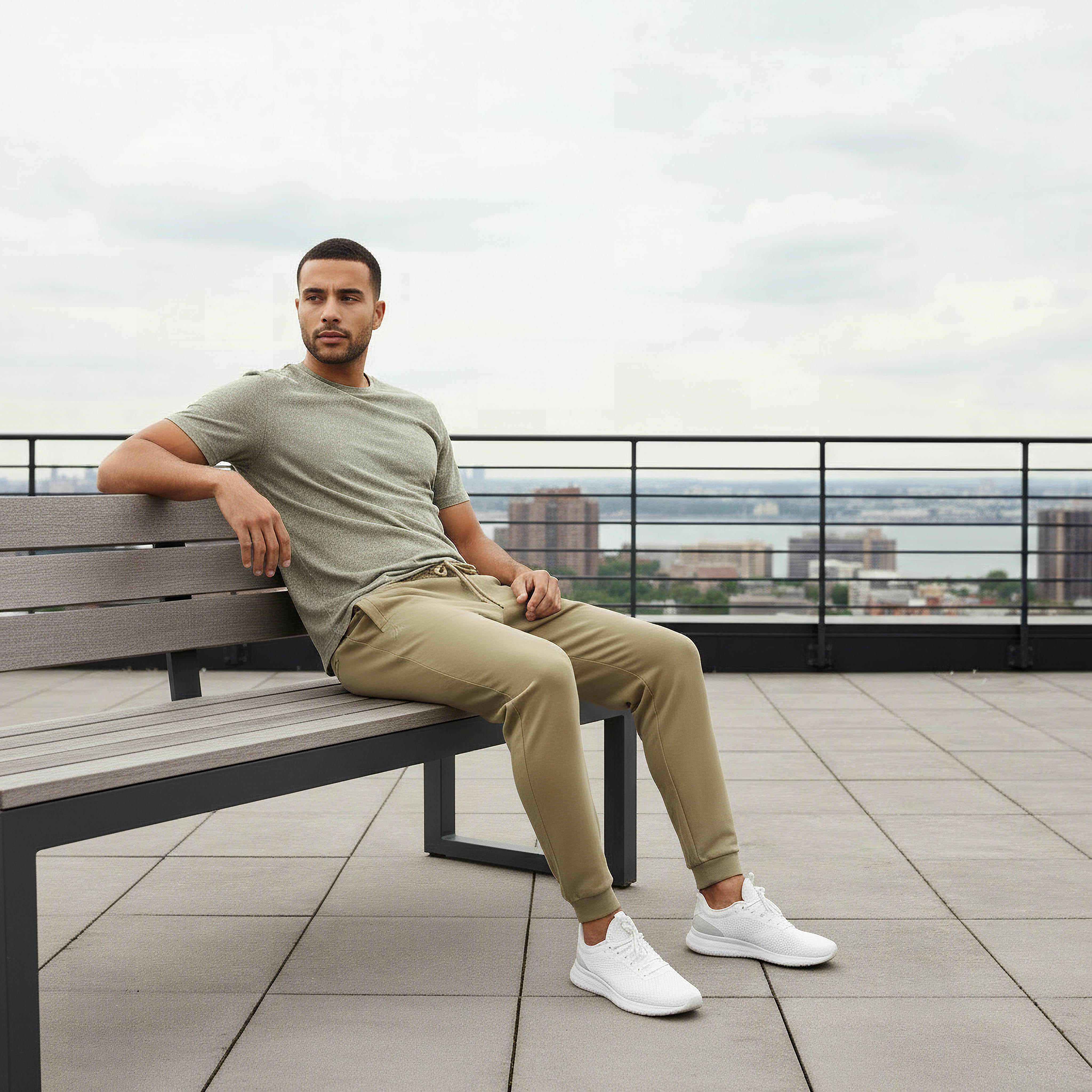 بنطلون رياضي بقصة عادية ورباط خصر للرجال-men-clothing-sportswearandactivewear-bottoms-joggers-image-5