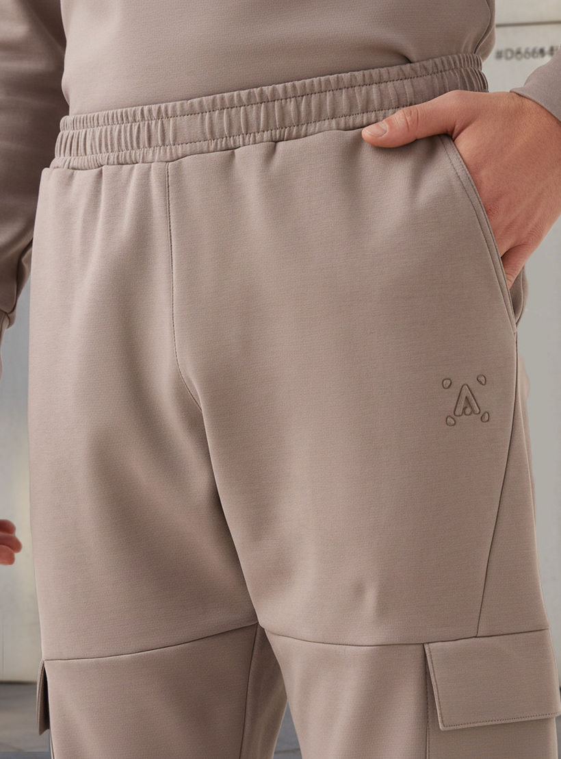 Men Regular Fit Cargo Joggers with Pockets-men-clothing-sportswearandactivewear-bottoms-joggers-image-4