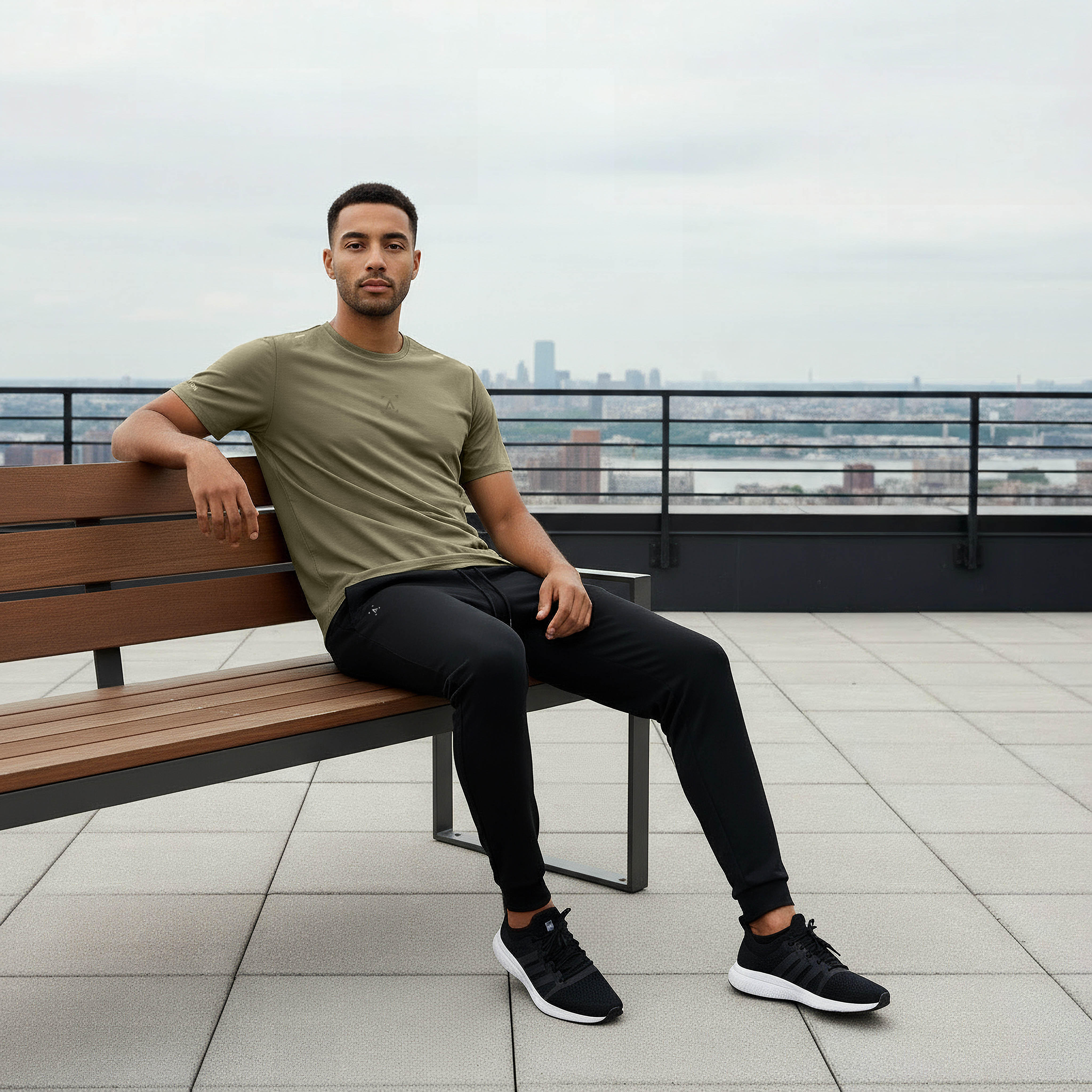 تيشيرت رياضي مطاطي للرجال-men-clothing-sportswearandactivewear-tshirtsandpolos-image-1