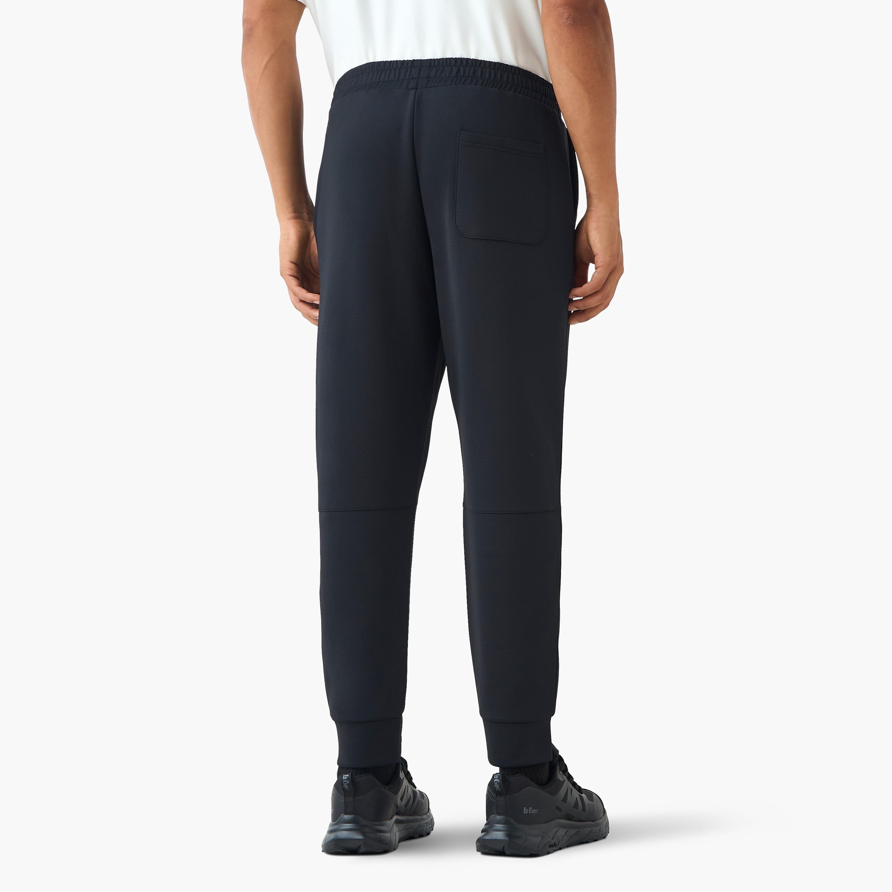 بنطلون رياضي بخصر مطاطي للرجال من كابا-men-clothing-sportswearandactivewear-bottoms-joggers-image-4
