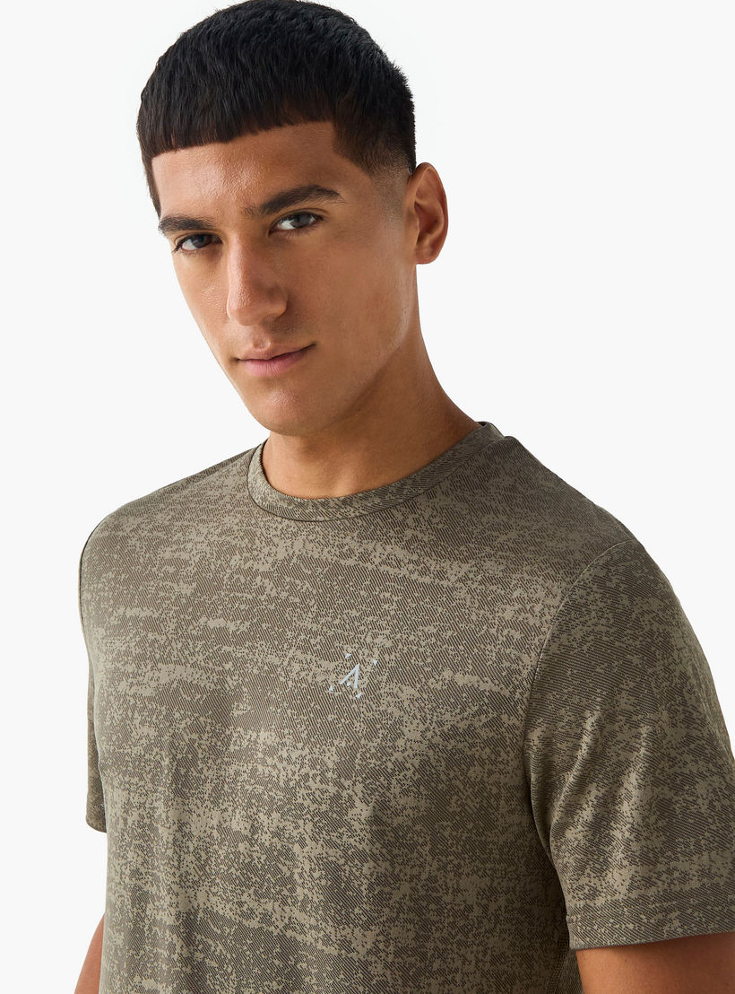 تيشيرت رياضي بارز الملمس للرجال-men-clothing-sportswearandactivewear-tshirtsandpolos-image-3