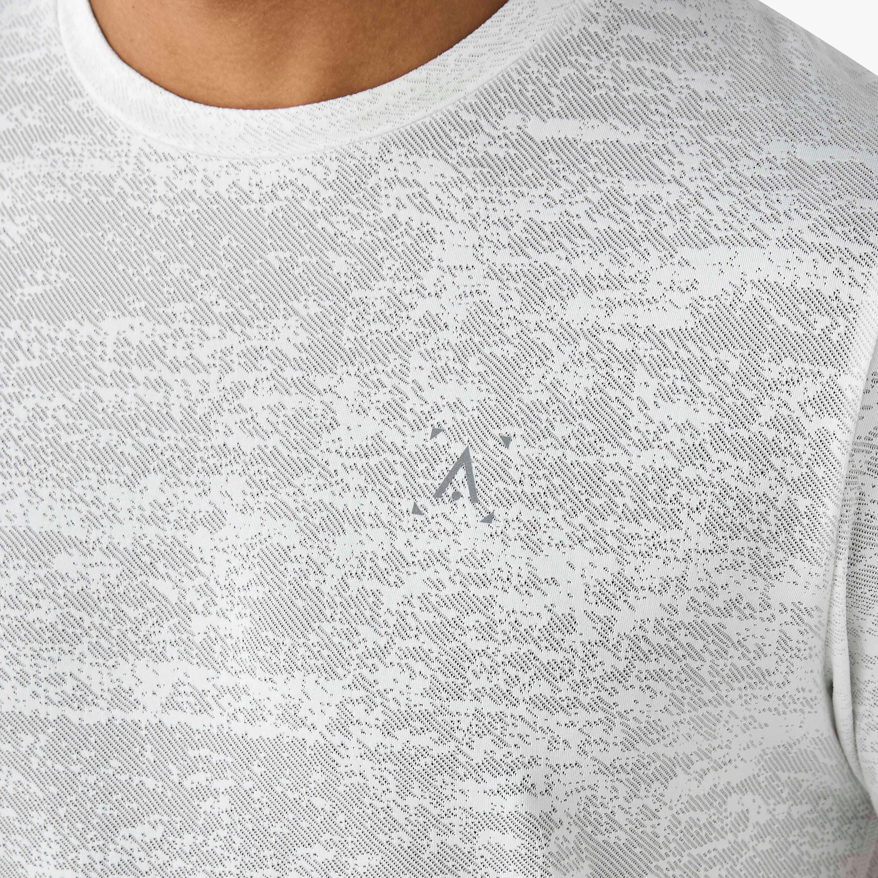 Men Textured Performance T-shirt-men-clothing-sportswearandactivewear-tshirtsandpolos-image-2