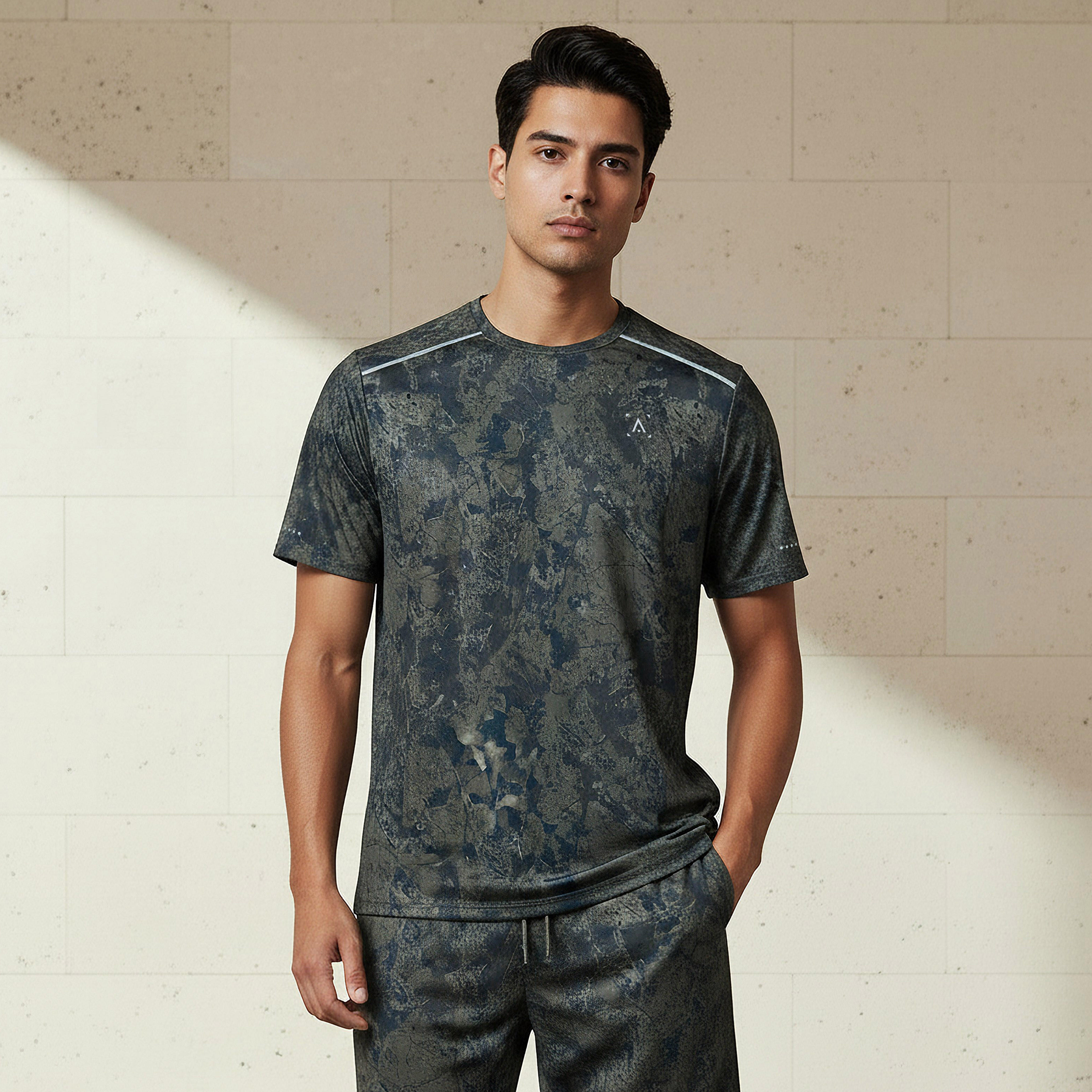 تيشيرت رجالي رياضي بطبعات-men-clothing-sportswearandactivewear-tshirtsandpolos-image-1