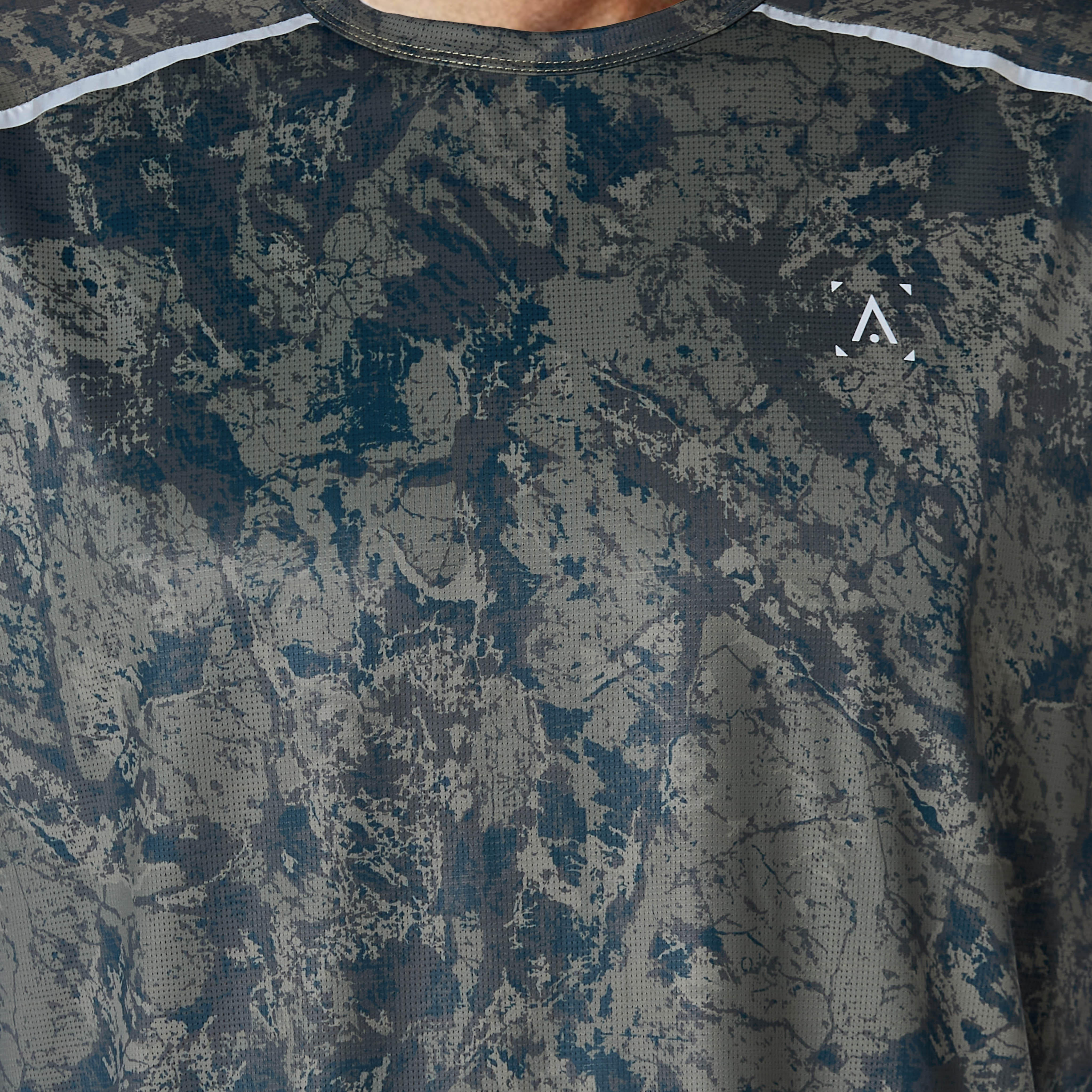 Men Mineral Print Performance T-shirt-men-clothing-sportswearandactivewear-tshirtsandpolos-image-4