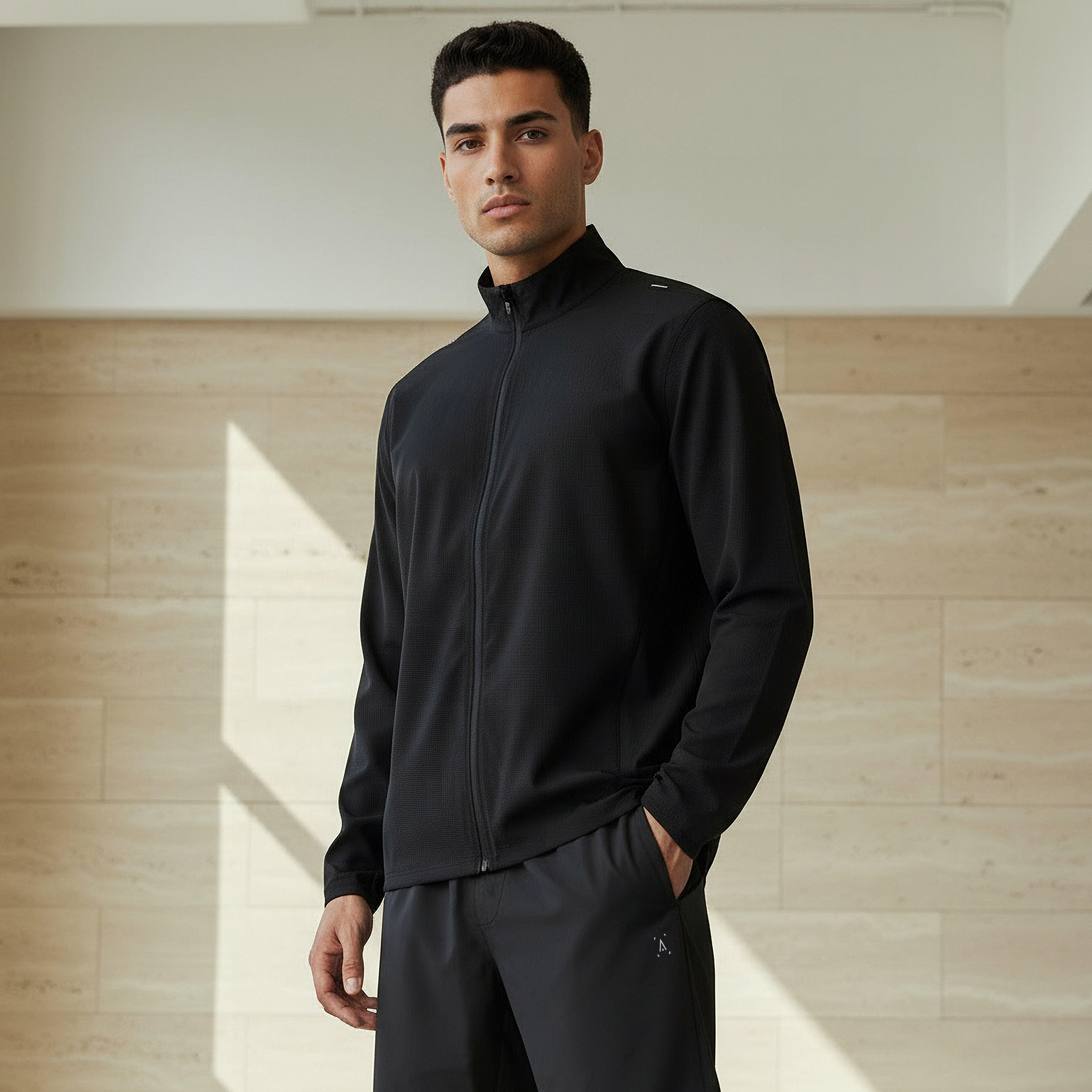 جاكيت تدريب خفيف للأداء العالي للرجال-men-clothing-jacketsandblazers-jackets-image-1