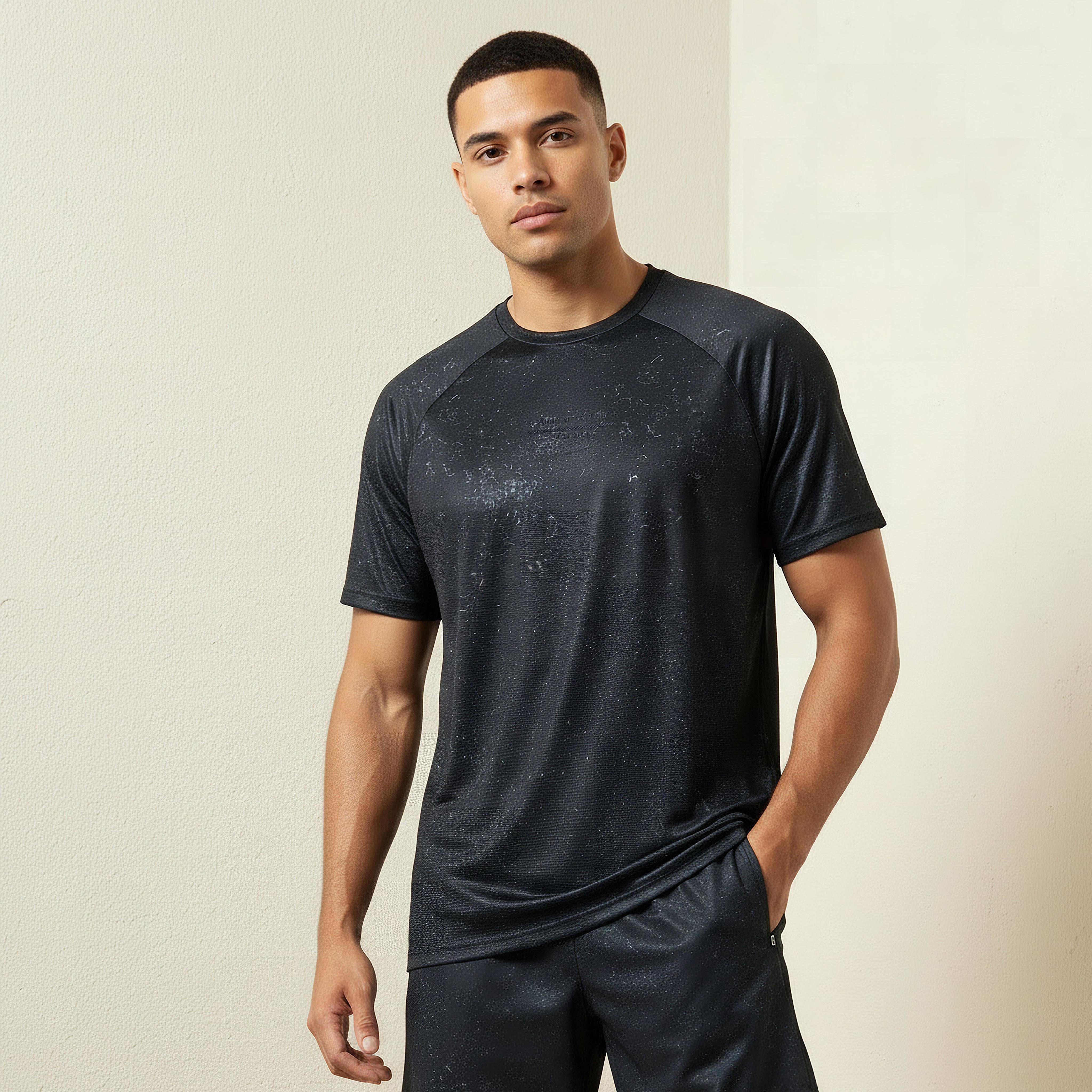 تيشيرت بأكمام مغايرة للرجال-men-clothing-sportswearandactivewear-tshirtsandpolos-image-4