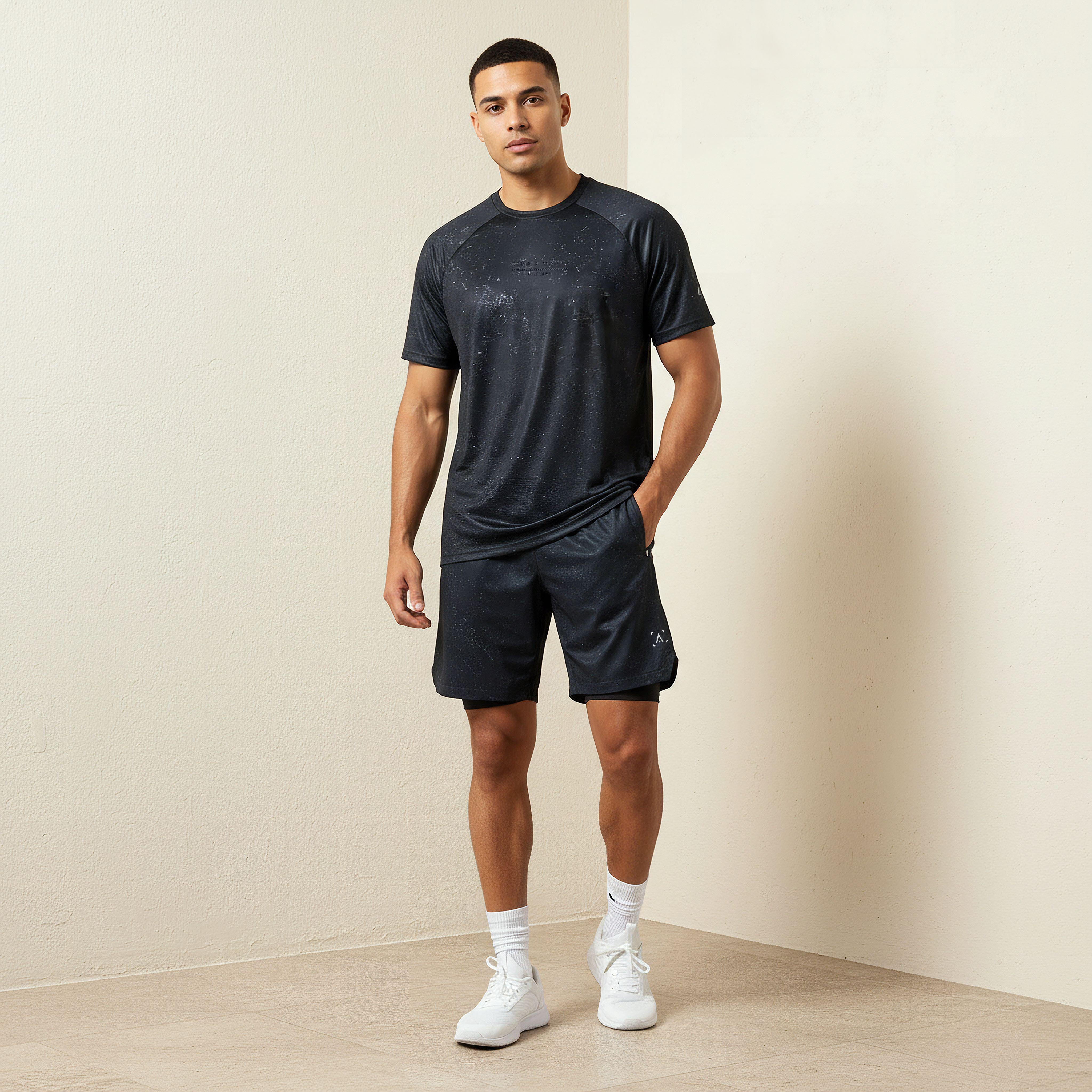 Men Raglan Sleeve T-shirt-men-clothing-sportswearandactivewear-tshirtsandpolos-image-3