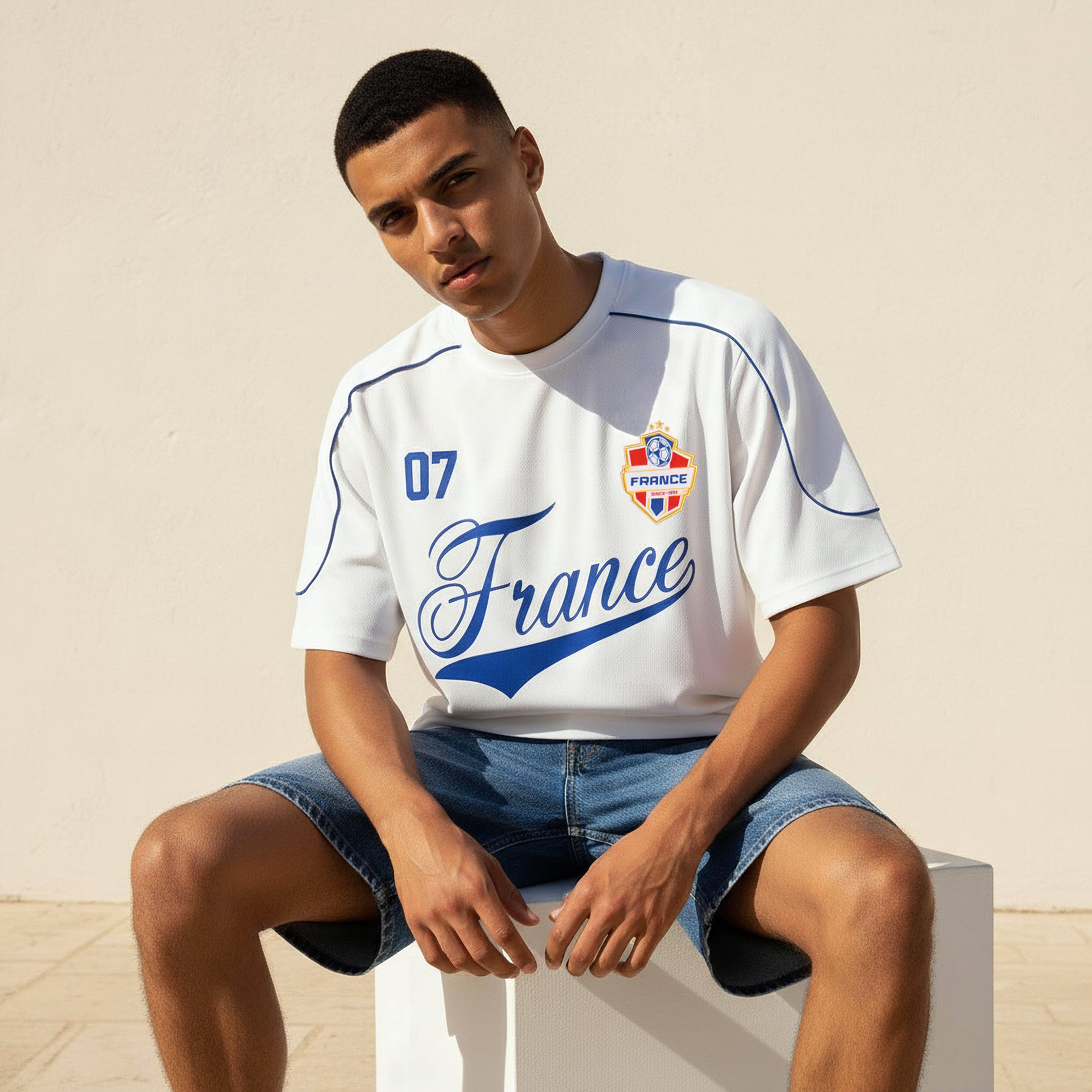 طقم ملابس منتخب فرنسا لكرة القدم بقصّة مريحة للرجال-men-clothing-sportswearandactivewear-tshirtsandpolos-image-1