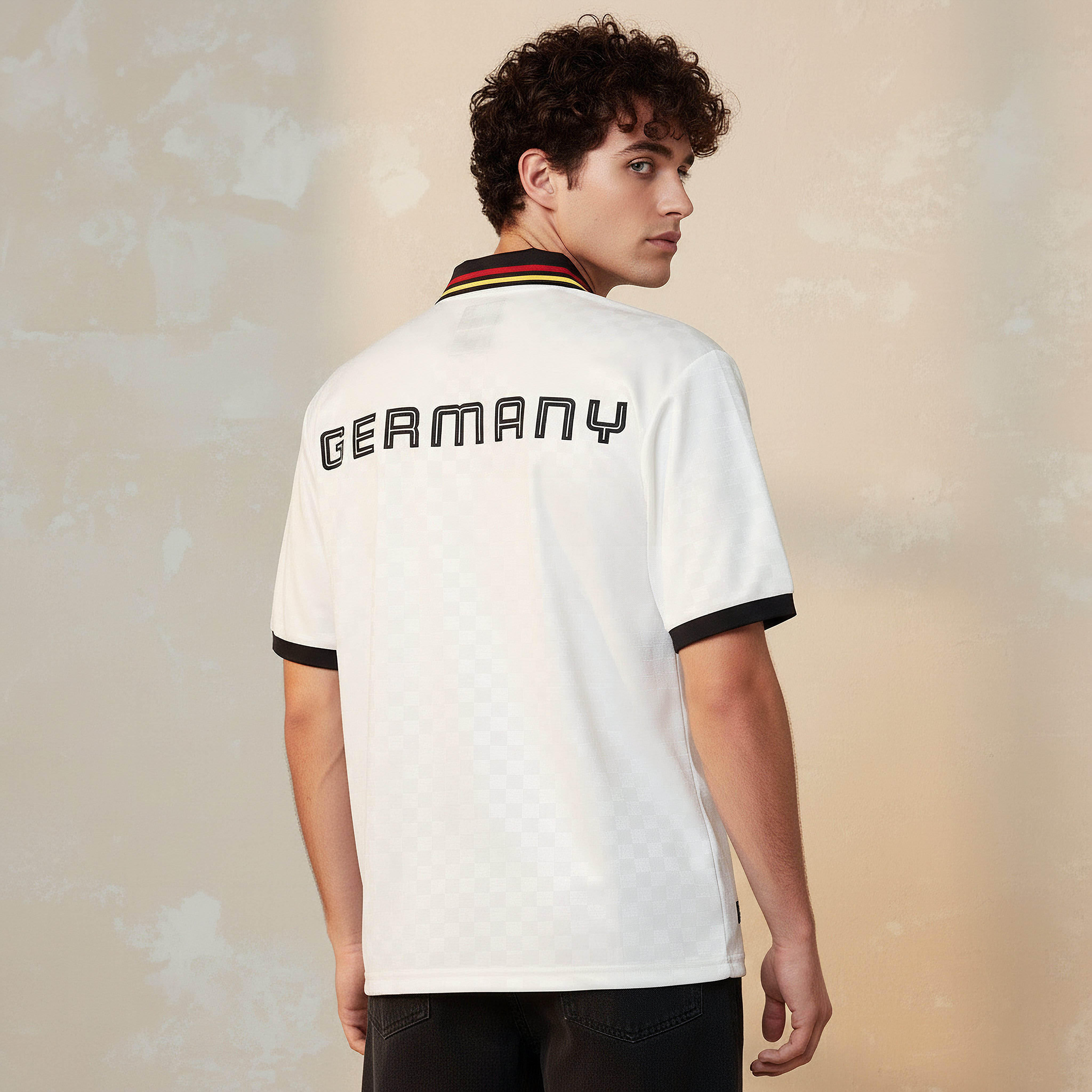 تيشيرت بياقة وطبعات منتخب ألمانيا فيفا 26 للرجال-men-clothing-sportswearandactivewear-tshirtsandpolos-image-2