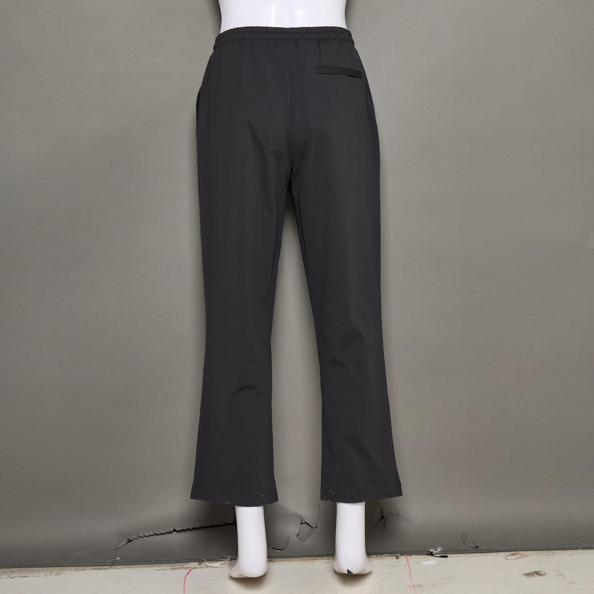 بنطلون رياضي للأداء الشديد للرجال من لوف بانغولين-men-clothing-sportswearandactivewear-tracksuits-image-6